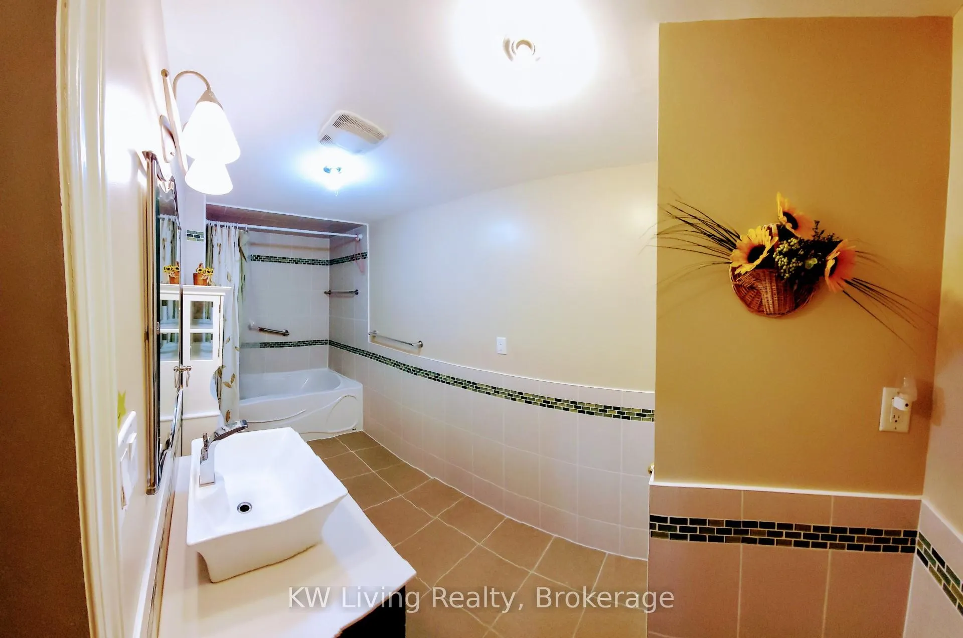 Photo 7 of 3751 19th Avenue, Markham, Victoria Square — HOMEH
