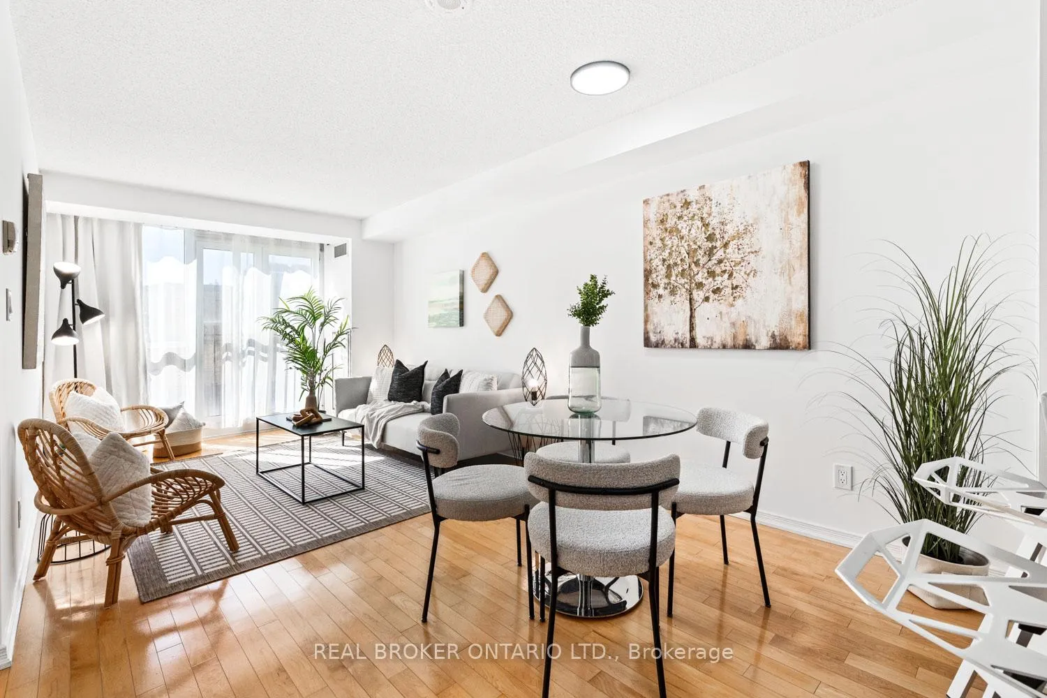 Photo 1 of Unit 204, 308 Palmerston Avenue, Toronto, Trinity-Bellwoods — HOMEH