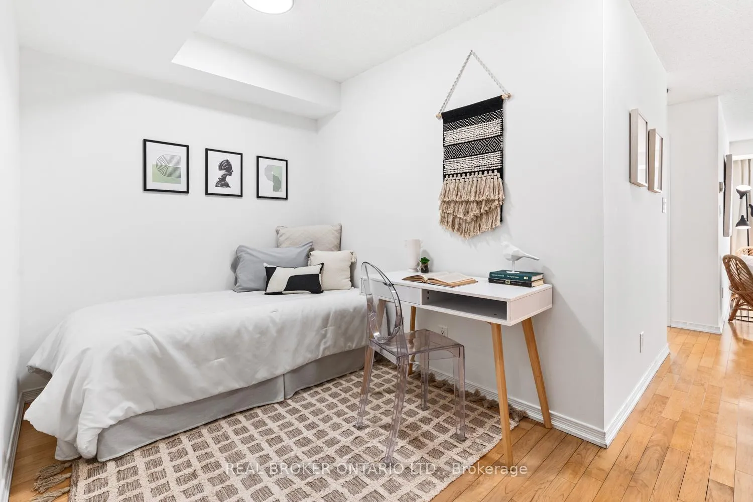 Photo 23 of Unit 204, 308 Palmerston Avenue, Toronto, Trinity-Bellwoods — HOMEH