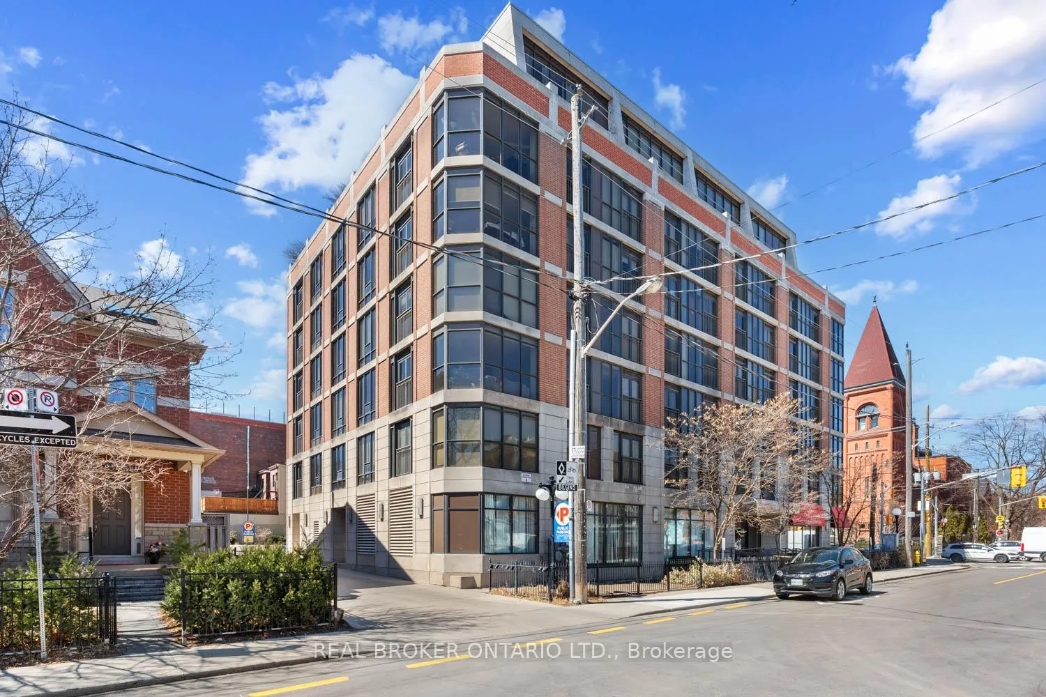 Photo 24 of Unit 204, 308 Palmerston Avenue, Toronto, Trinity-Bellwoods — HOMEH