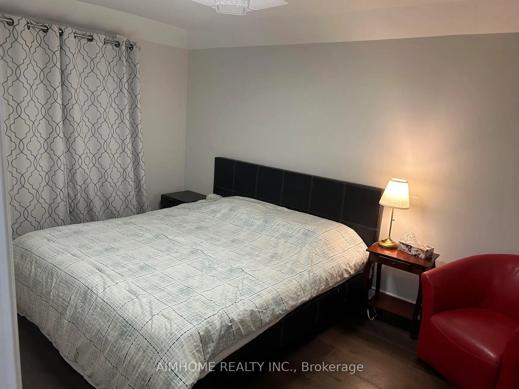 Photo 3 of 165 Carlton Road, Markham, Unionville — HOMEH
