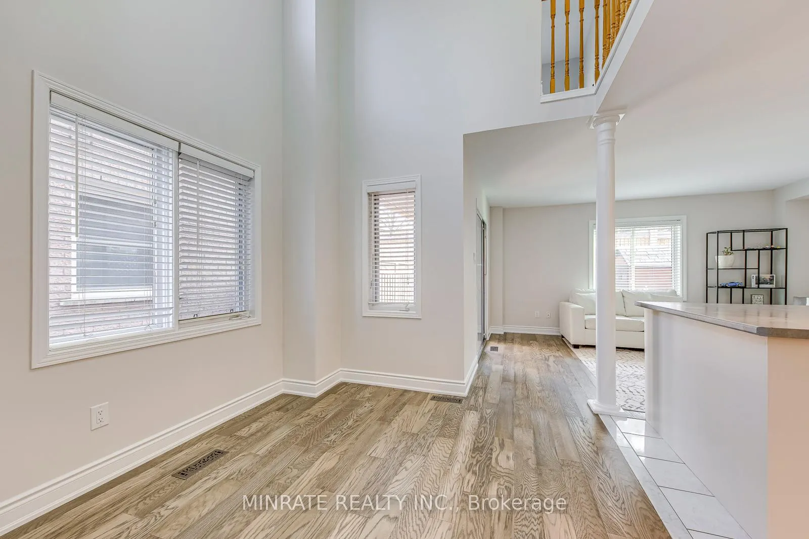 Photo 3 of 129 Harnesworth Crescent, Hamilton, Waterdown — HOMEH