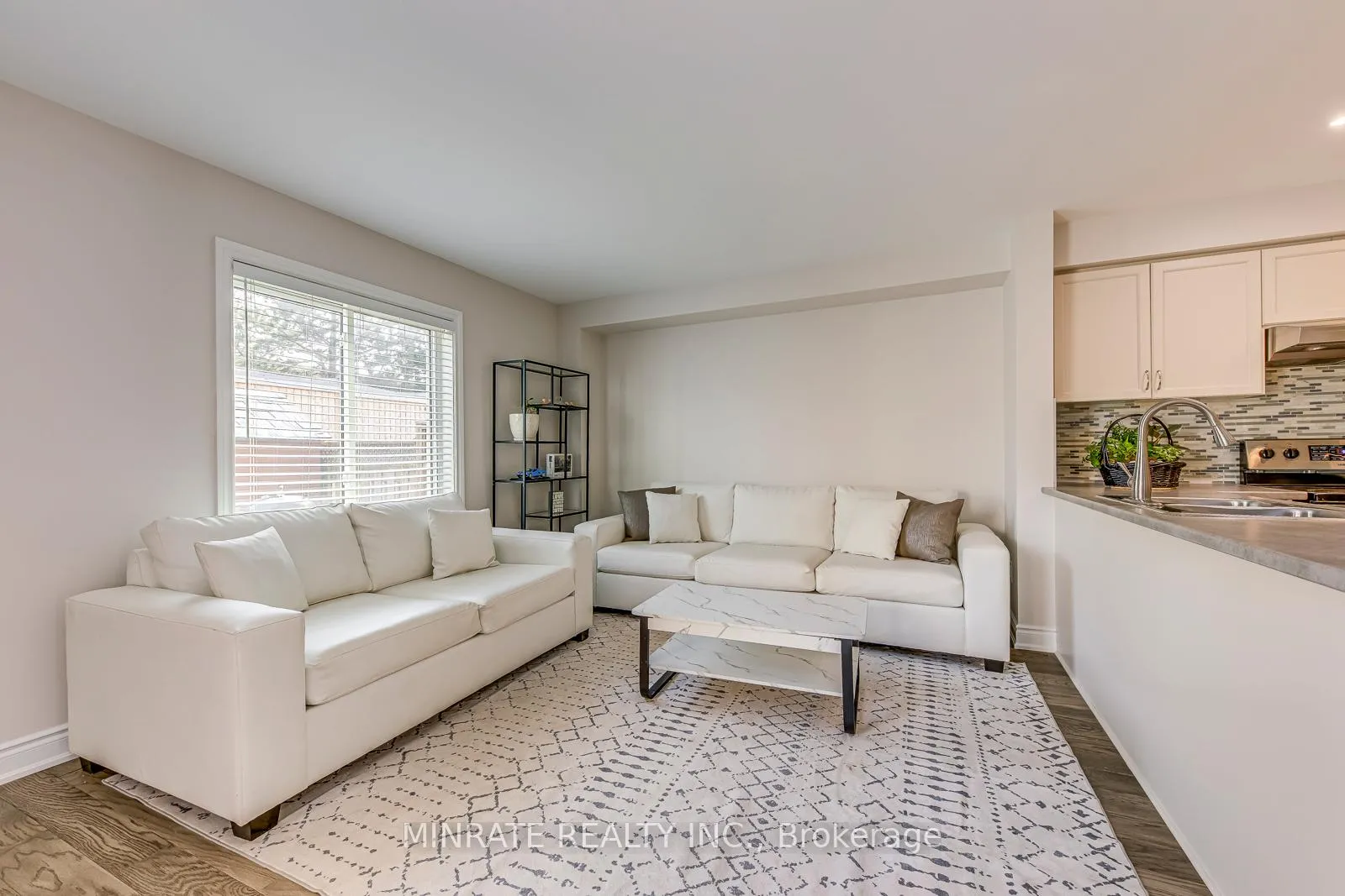 Photo 10 of 129 Harnesworth Crescent, Hamilton, Waterdown — HOMEH