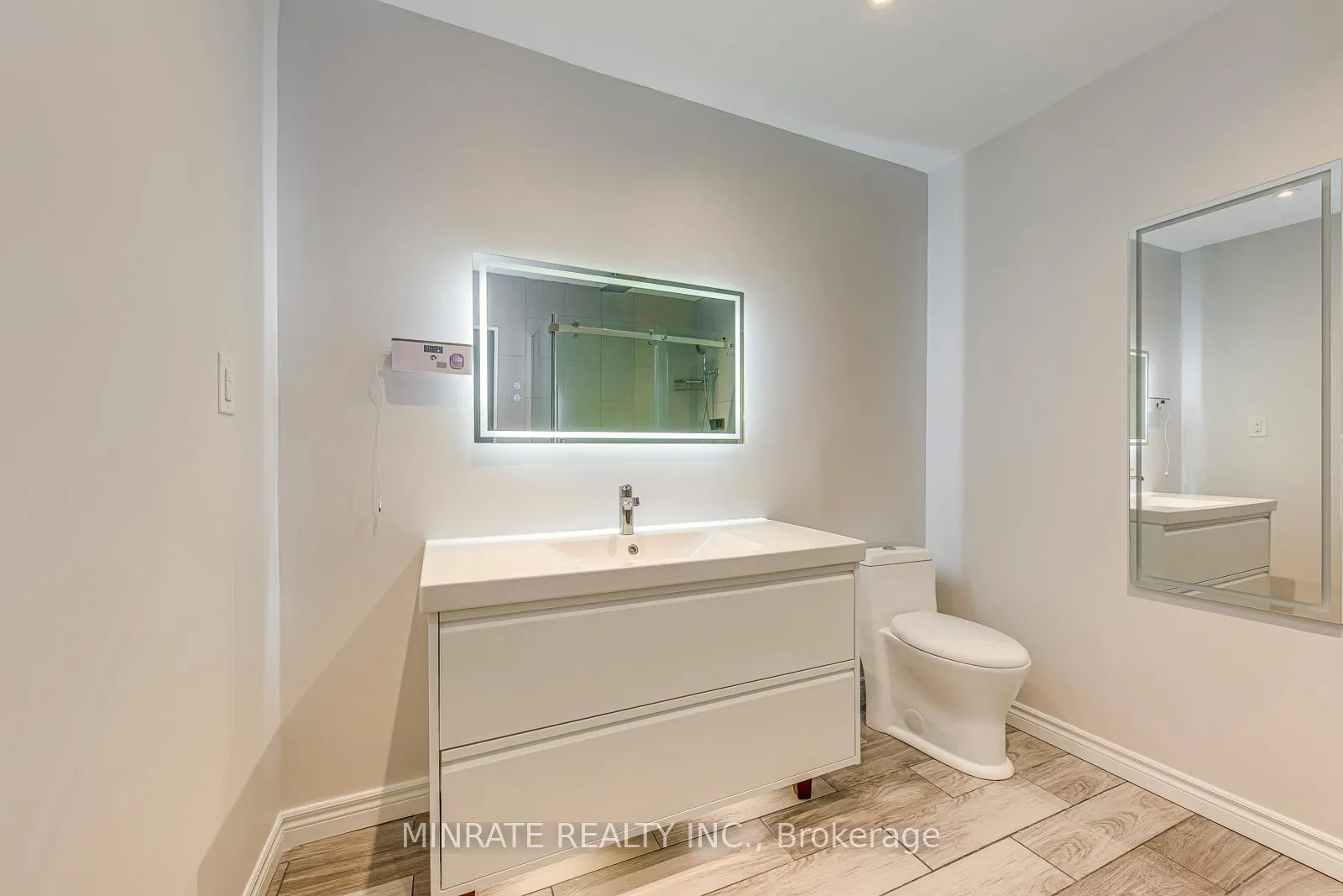 Photo 14 of 129 Harnesworth Crescent, Hamilton, Waterdown — HOMEH