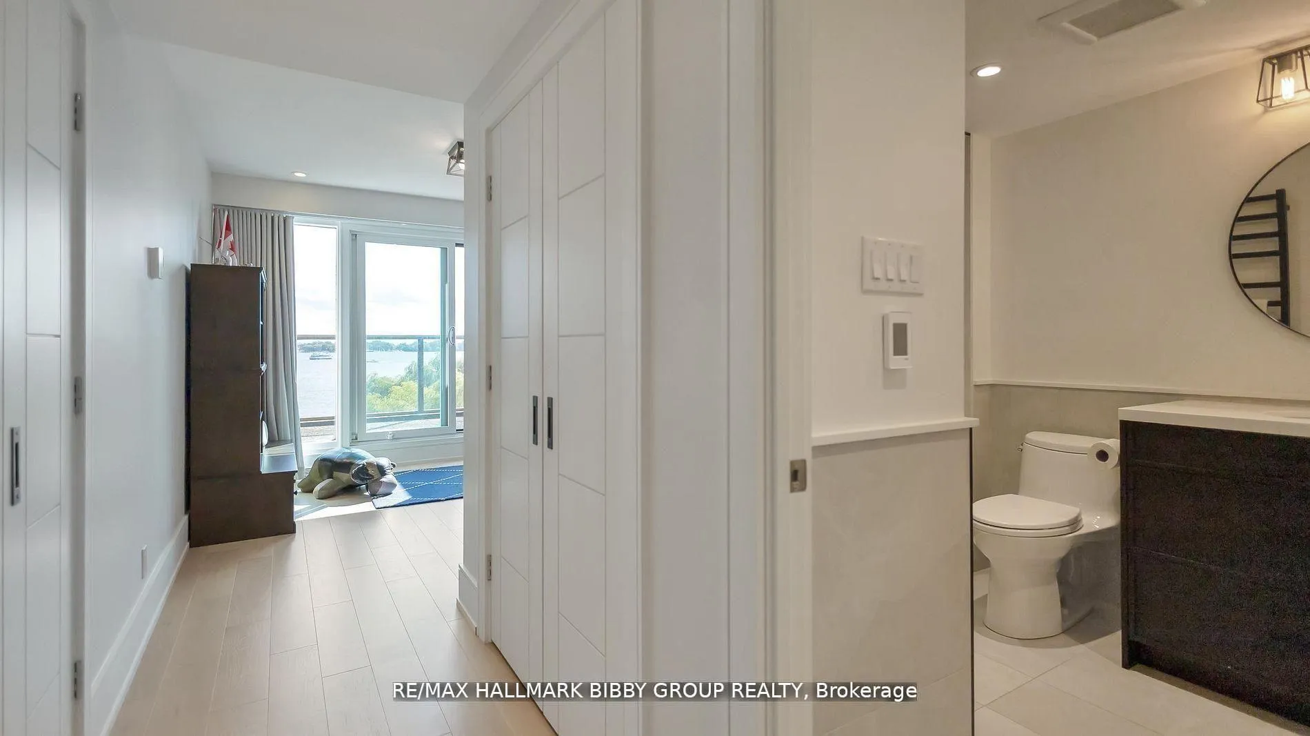Photo 27 of Unit 613, 99 Harbour Square, Toronto, Waterfront Communities — HOMEH