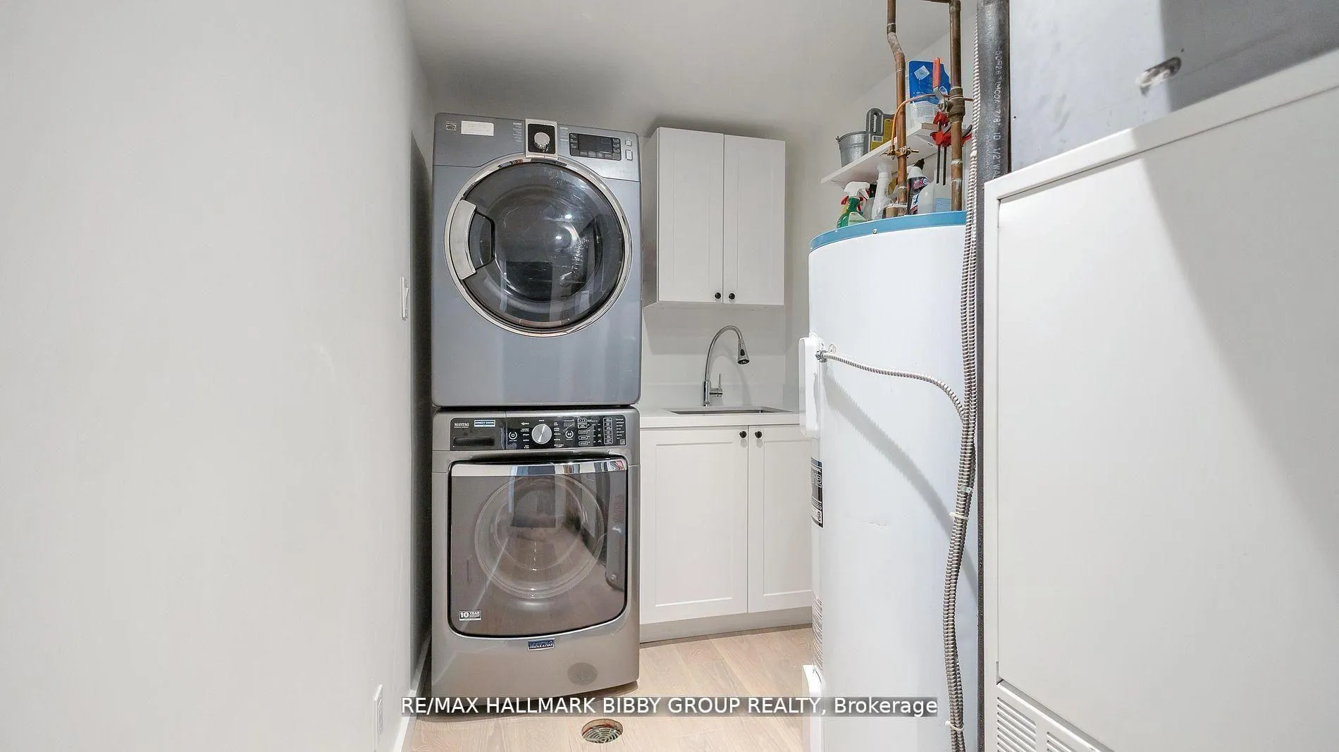 Photo 30 of Unit 613, 99 Harbour Square, Toronto, Waterfront Communities — HOMEH