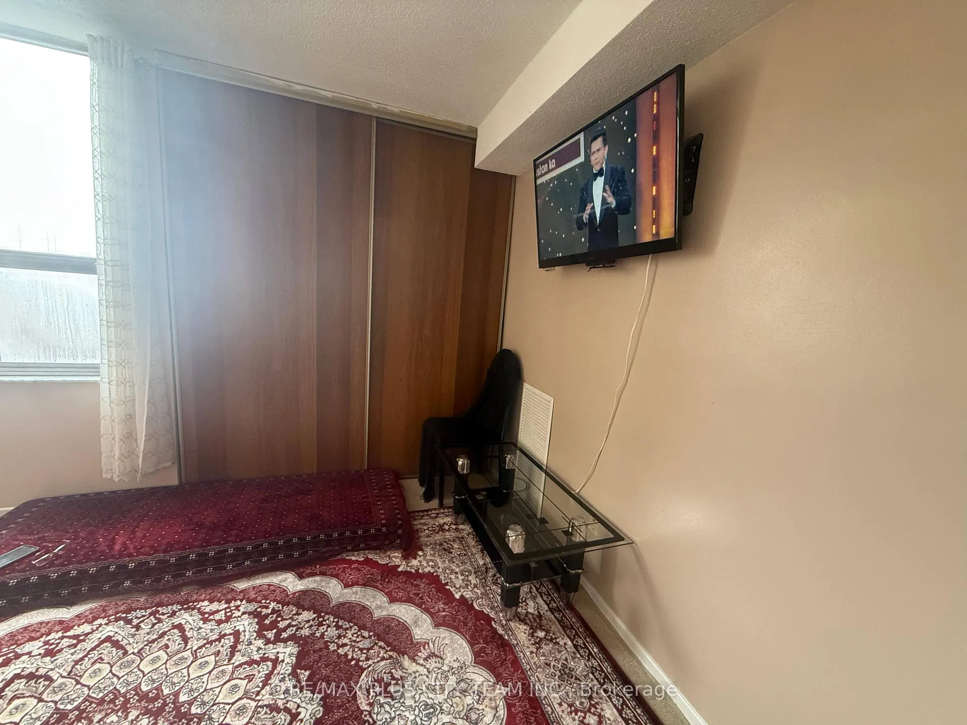 Photo 17 of Unit 909, 10 Edgecliff Golfway, Toronto, Flemingdon Park — HOMEH