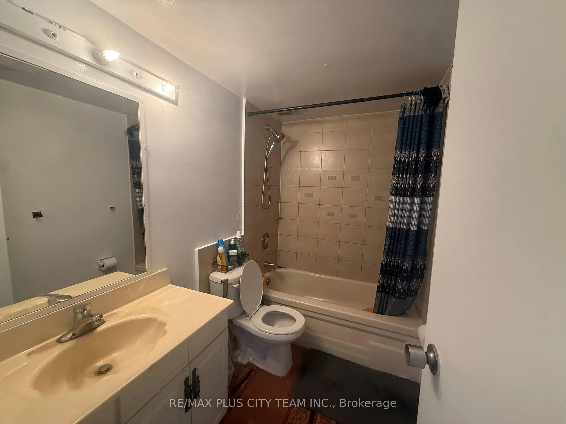 Photo 19 of Unit 909, 10 Edgecliff Golfway, Toronto, Flemingdon Park — HOMEH