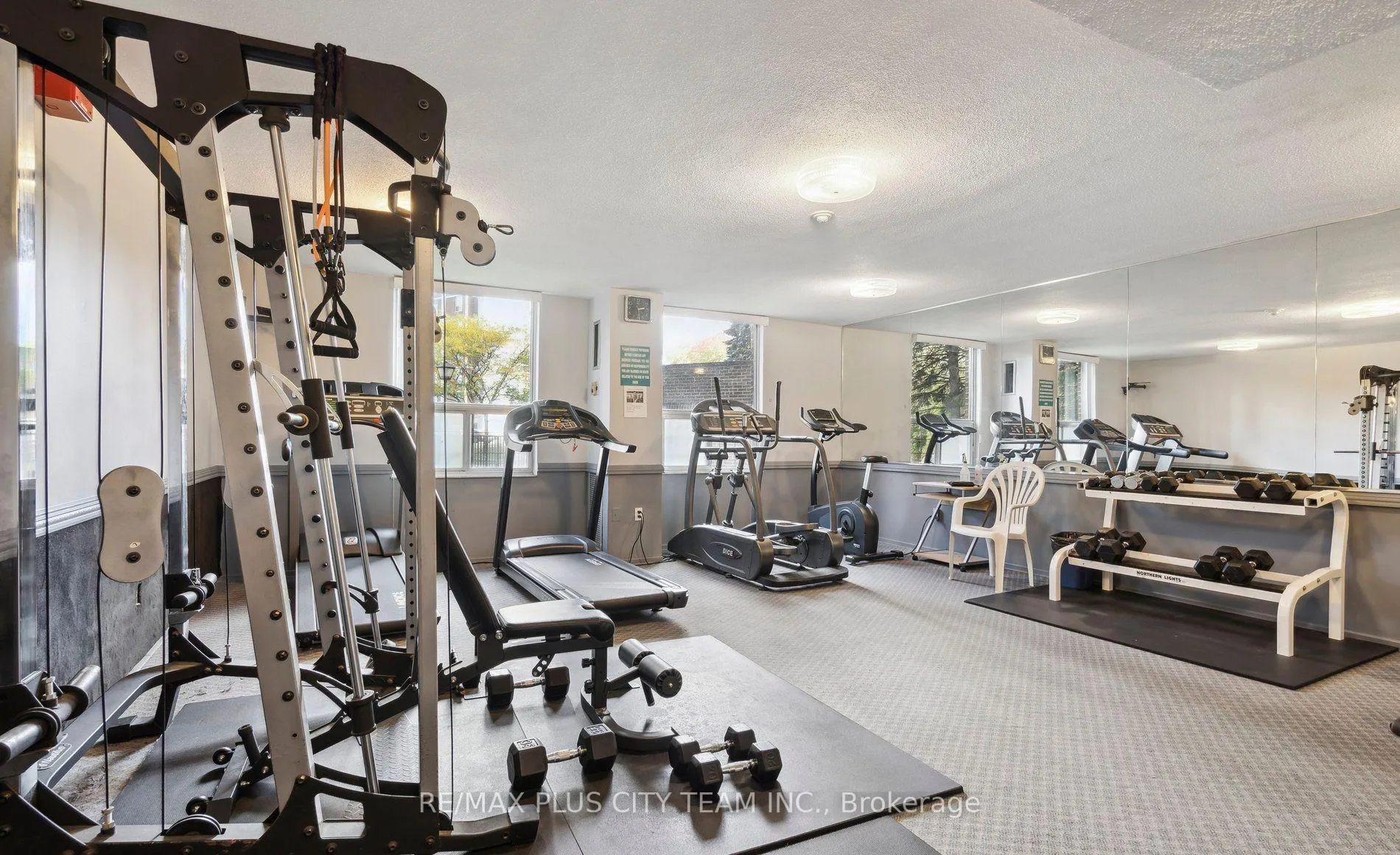 Photo 21 of Unit 909, 10 Edgecliff Golfway, Toronto, Flemingdon Park — HOMEH