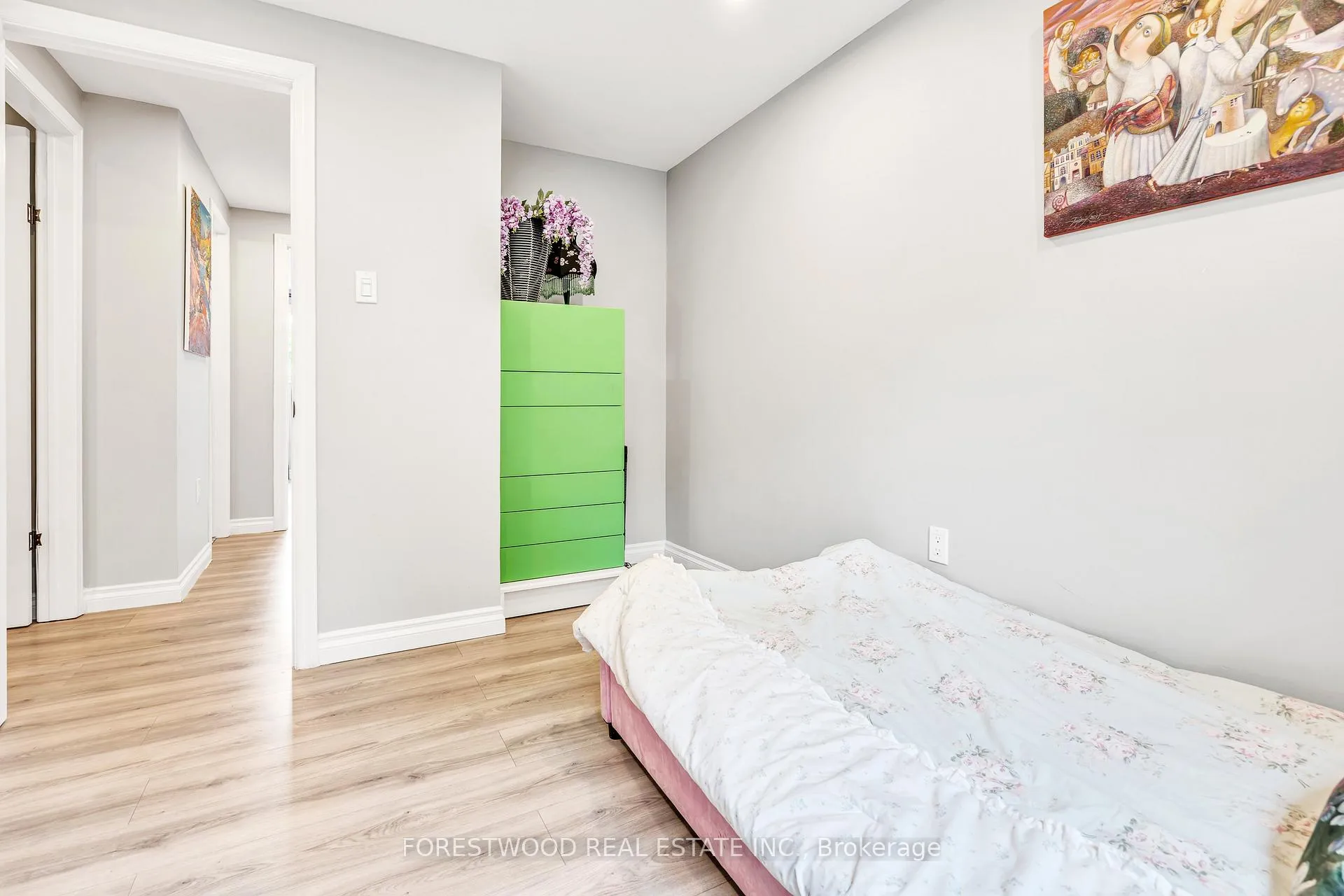 Photo 13 of 24 Argyle Road, Barrie, Sunnidale — HOMEH