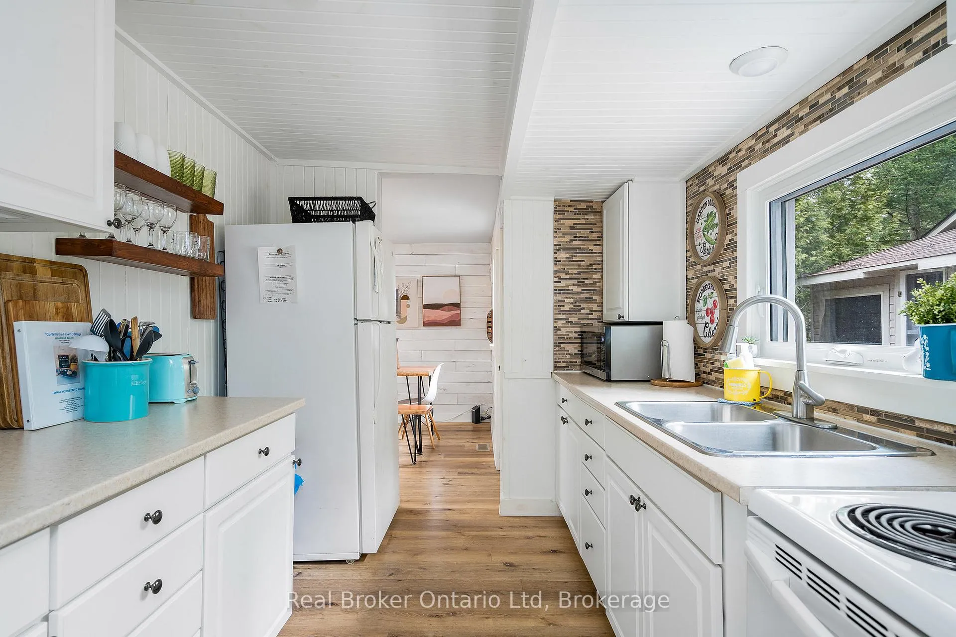 Photo 16 of 1071 Lawson Road, Tiny, Rural Tiny — HOMEH