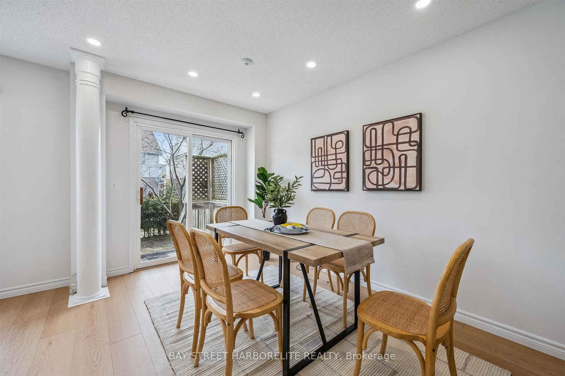 Photo 6 of 28 Eugene Drive, Guelph, Pineridge/Westminster Woods — HOMEH