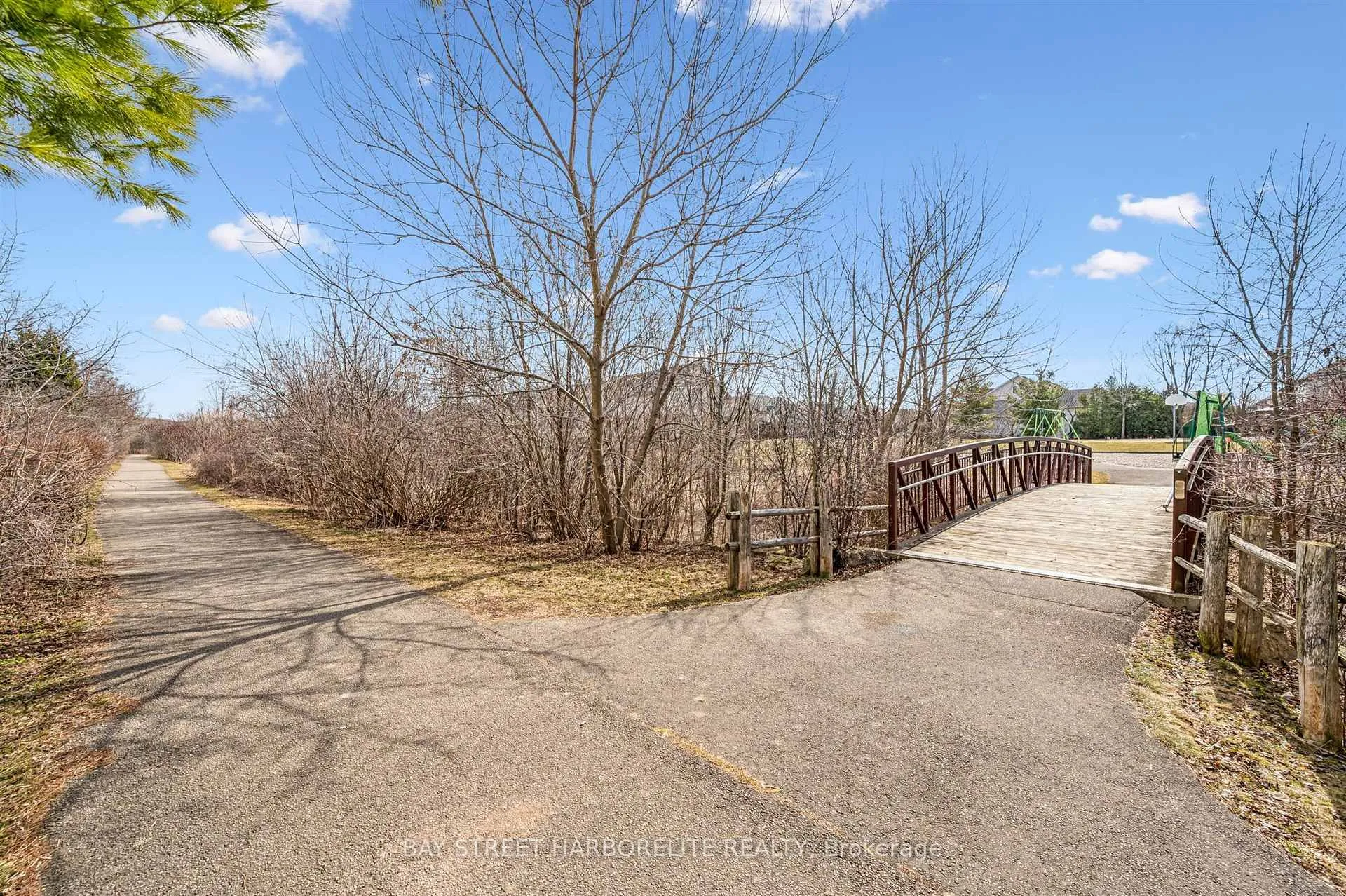 Photo 24 of 28 Eugene Drive, Guelph, Pineridge/Westminster Woods — HOMEH
