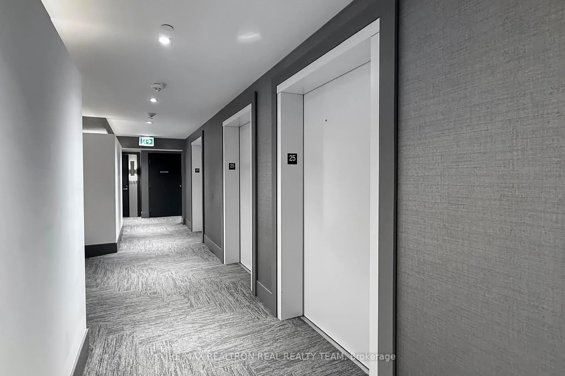 Photo 8 of Unit 2505, 2916 Highway 7 Road, Vaughan, Concord — HOMEH