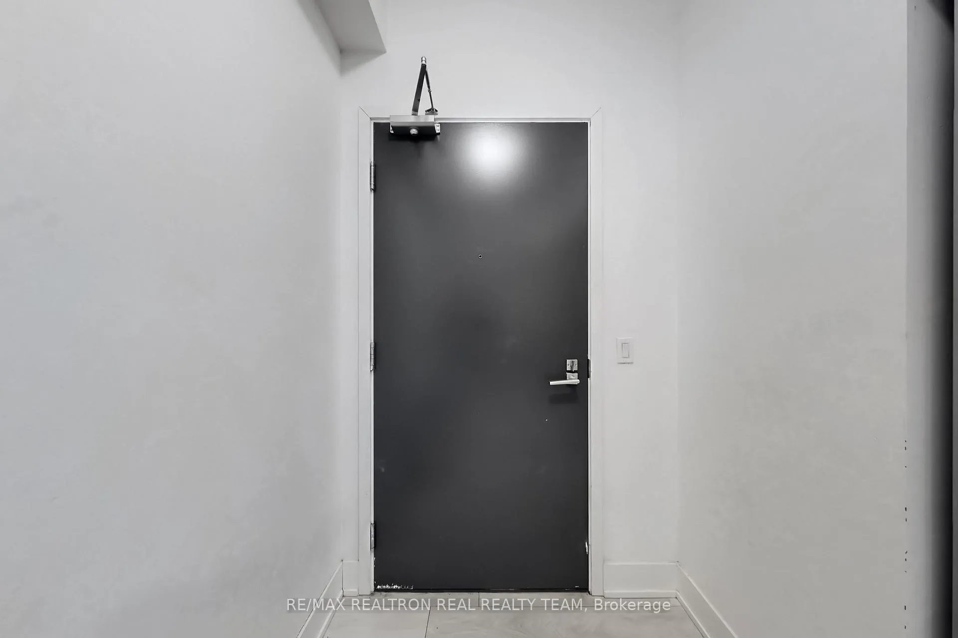 Photo 10 of Unit 2505, 2916 Highway 7 Road, Vaughan, Concord — HOMEH