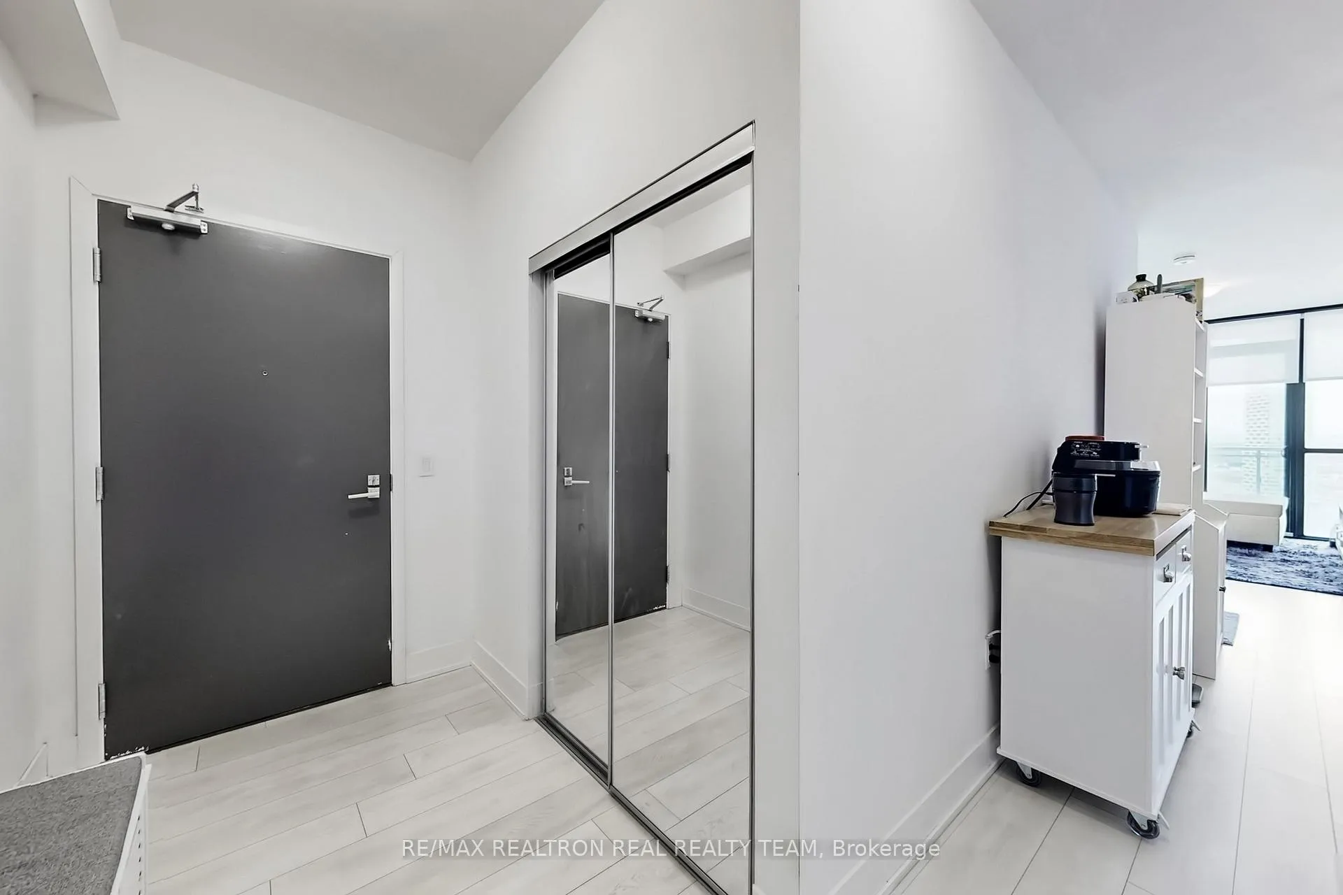 Photo 11 of Unit 2505, 2916 Highway 7 Road, Vaughan, Concord — HOMEH
