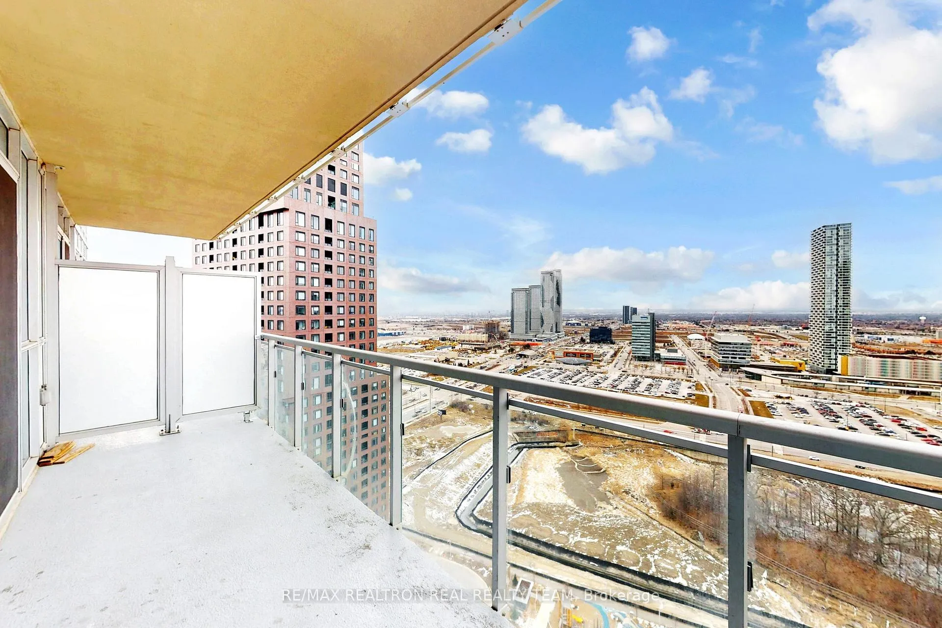 Photo 26 of Unit 2505, 2916 Highway 7 Road, Vaughan, Concord — HOMEH