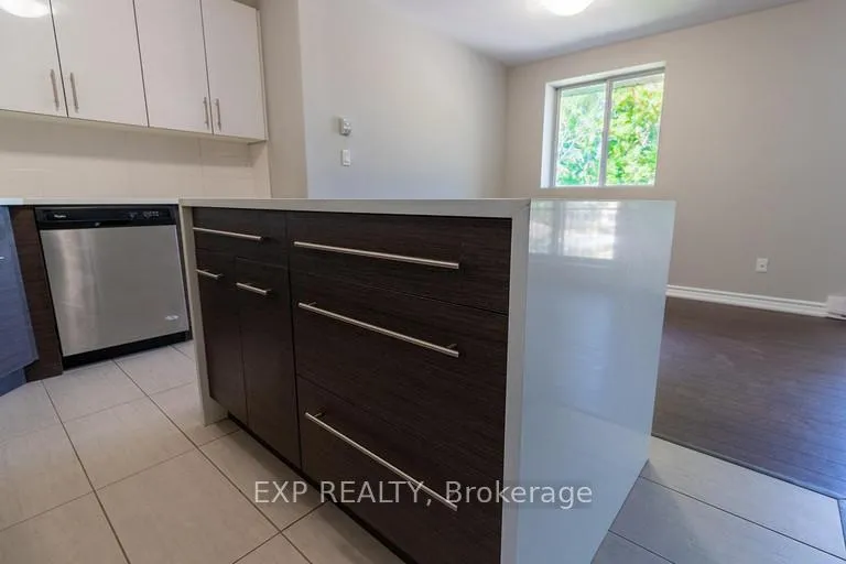 Photo 4 of Unit 105, 349 Queenston Street, St. Catharines, E. Chester — HOMEH