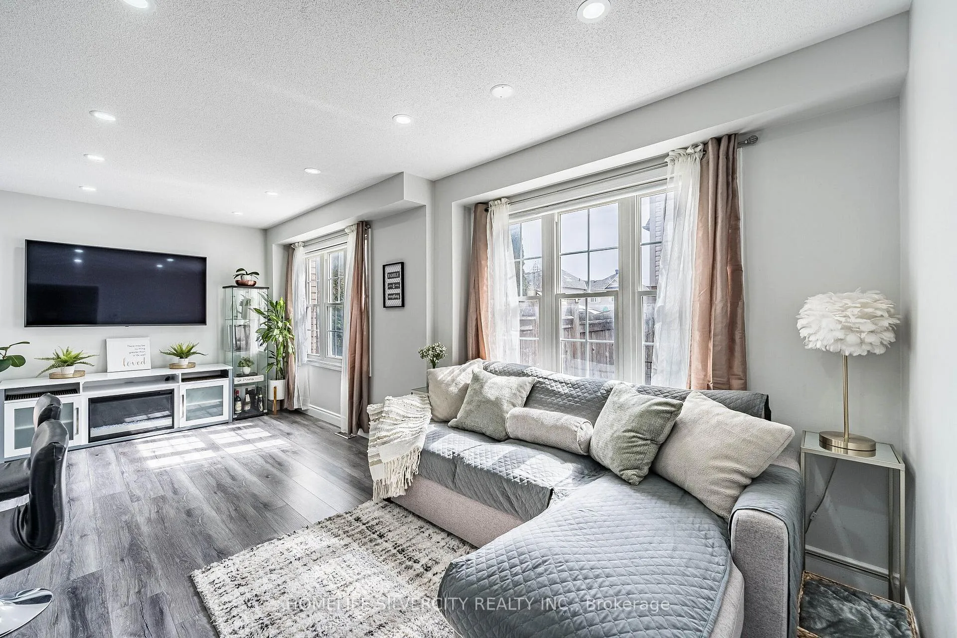 Photo 9 of 70 Toscana Drive, Whitby, Taunton North — HOMEH