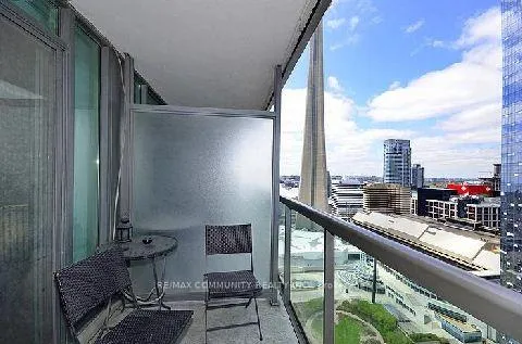Photo 4 of Unit 3605, 30 Grand Trunk Crescent, Toronto, Waterfront Communities — HOMEH