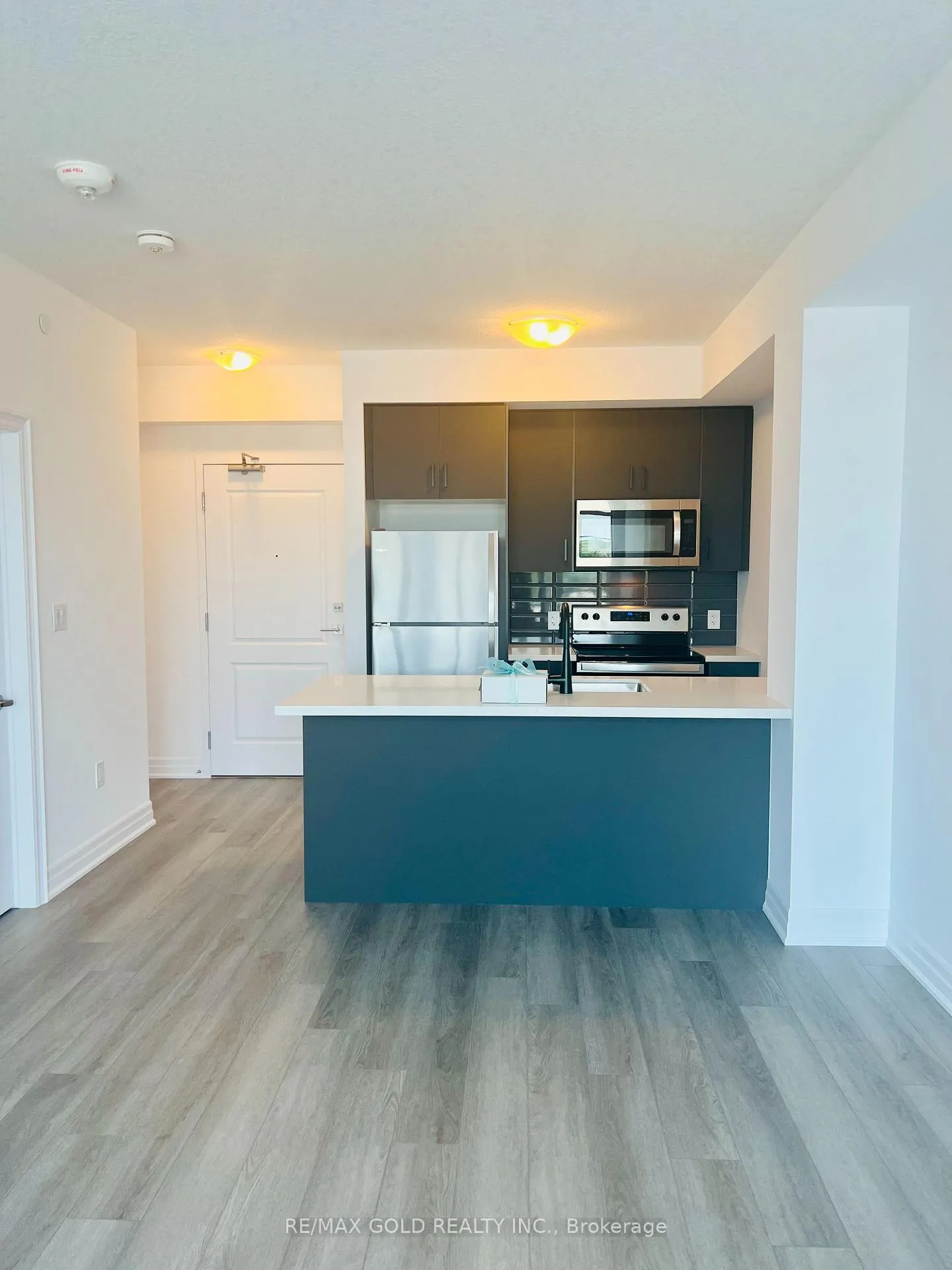 Photo 13 of Unit 404, 460 Dundas Street E, Hamilton, Waterdown — HOMEH