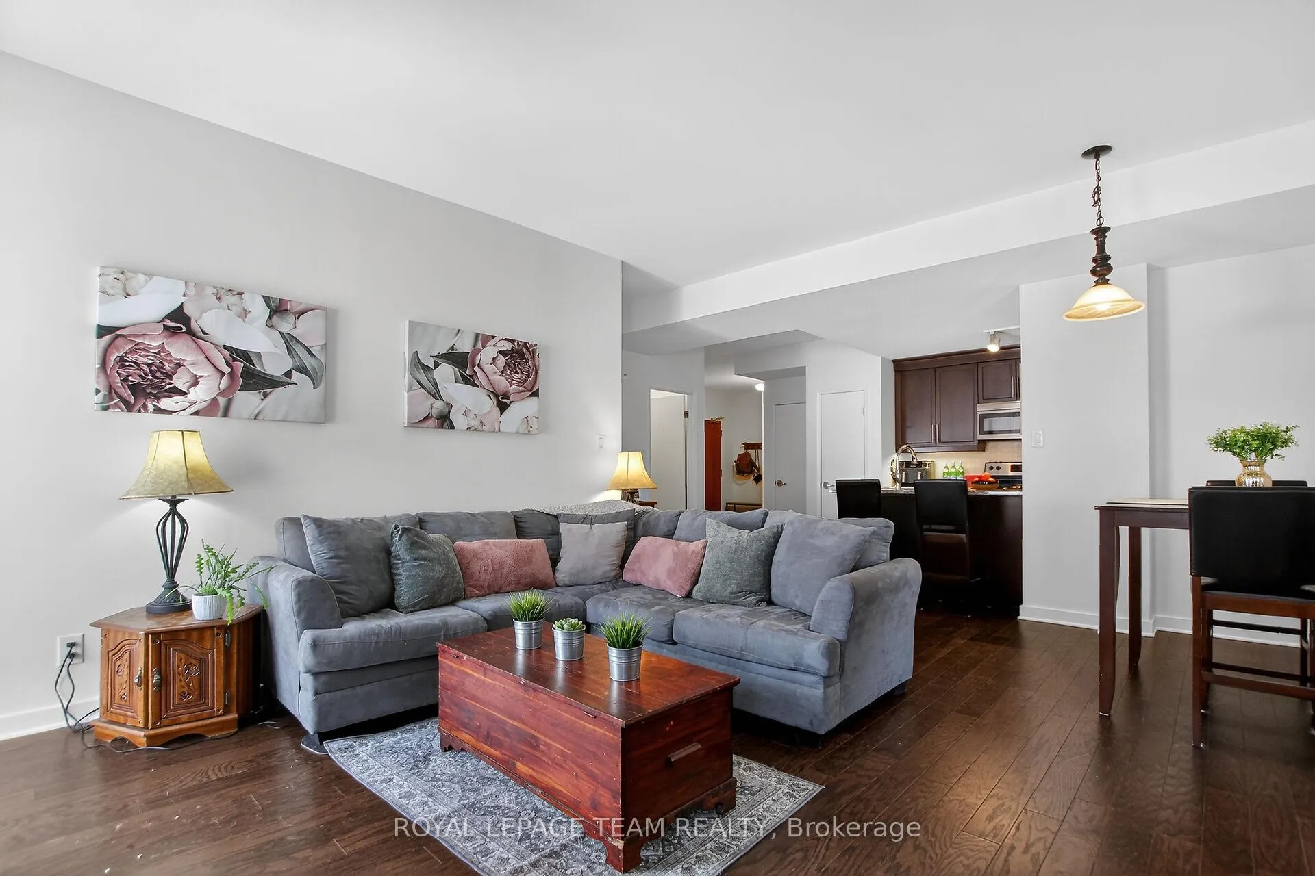 Photo 18 of Unit 204, 310 Centrum Boulevard, Ottawa, Bilberry Creek/Queenswood Heights — HOMEH