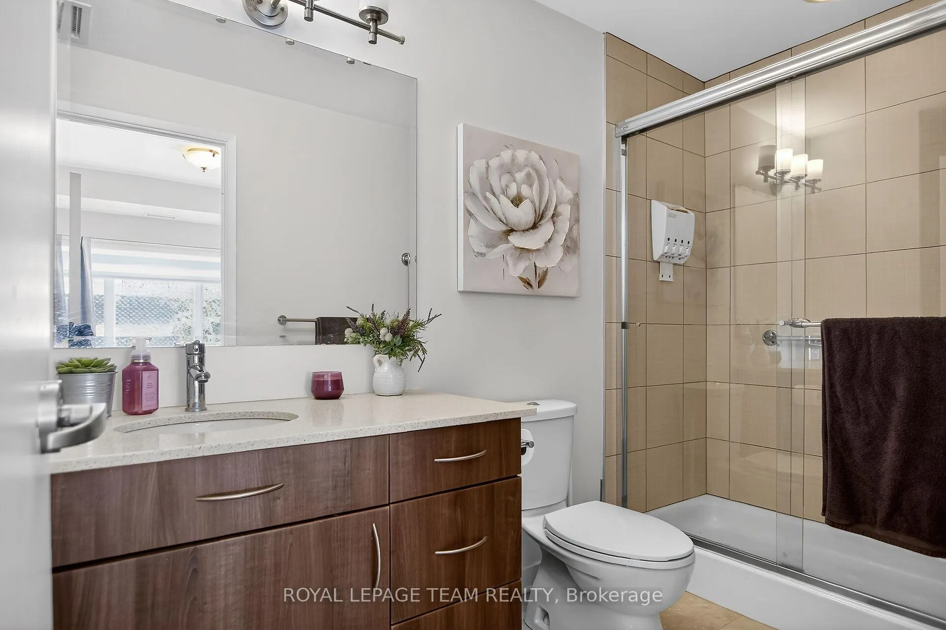 Photo 22 of Unit 204, 310 Centrum Boulevard, Ottawa, Bilberry Creek/Queenswood Heights — HOMEH