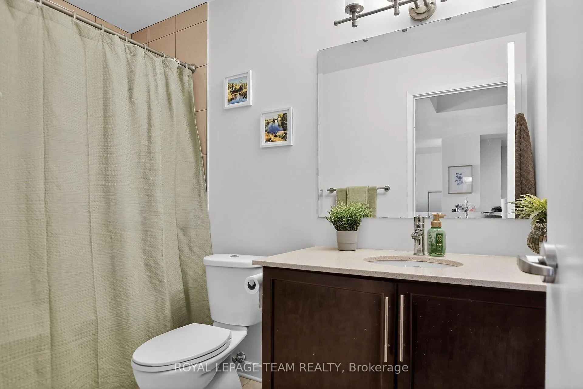 Photo 24 of Unit 204, 310 Centrum Boulevard, Ottawa, Bilberry Creek/Queenswood Heights — HOMEH