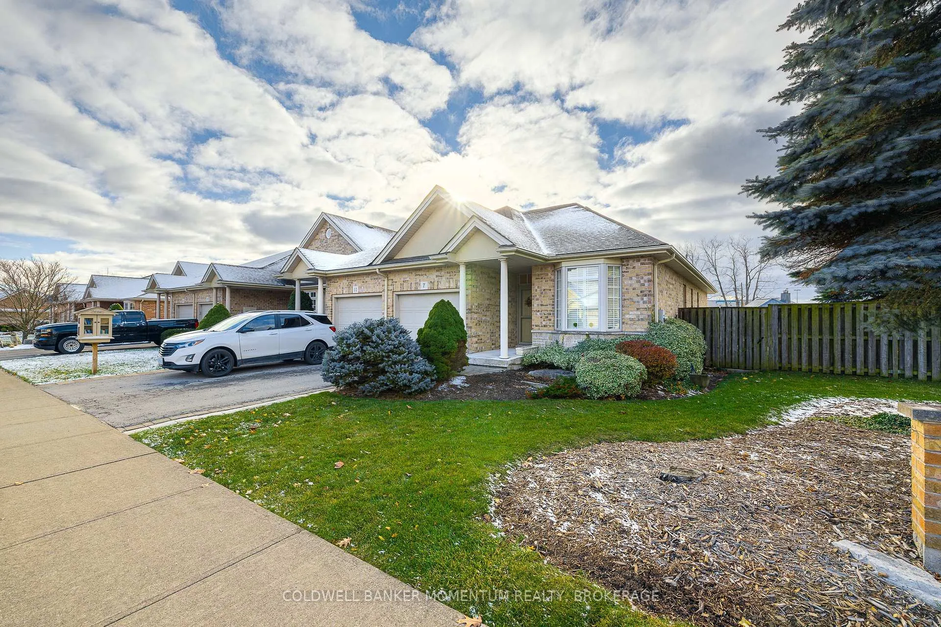 Front of 7 Willowlanding Court