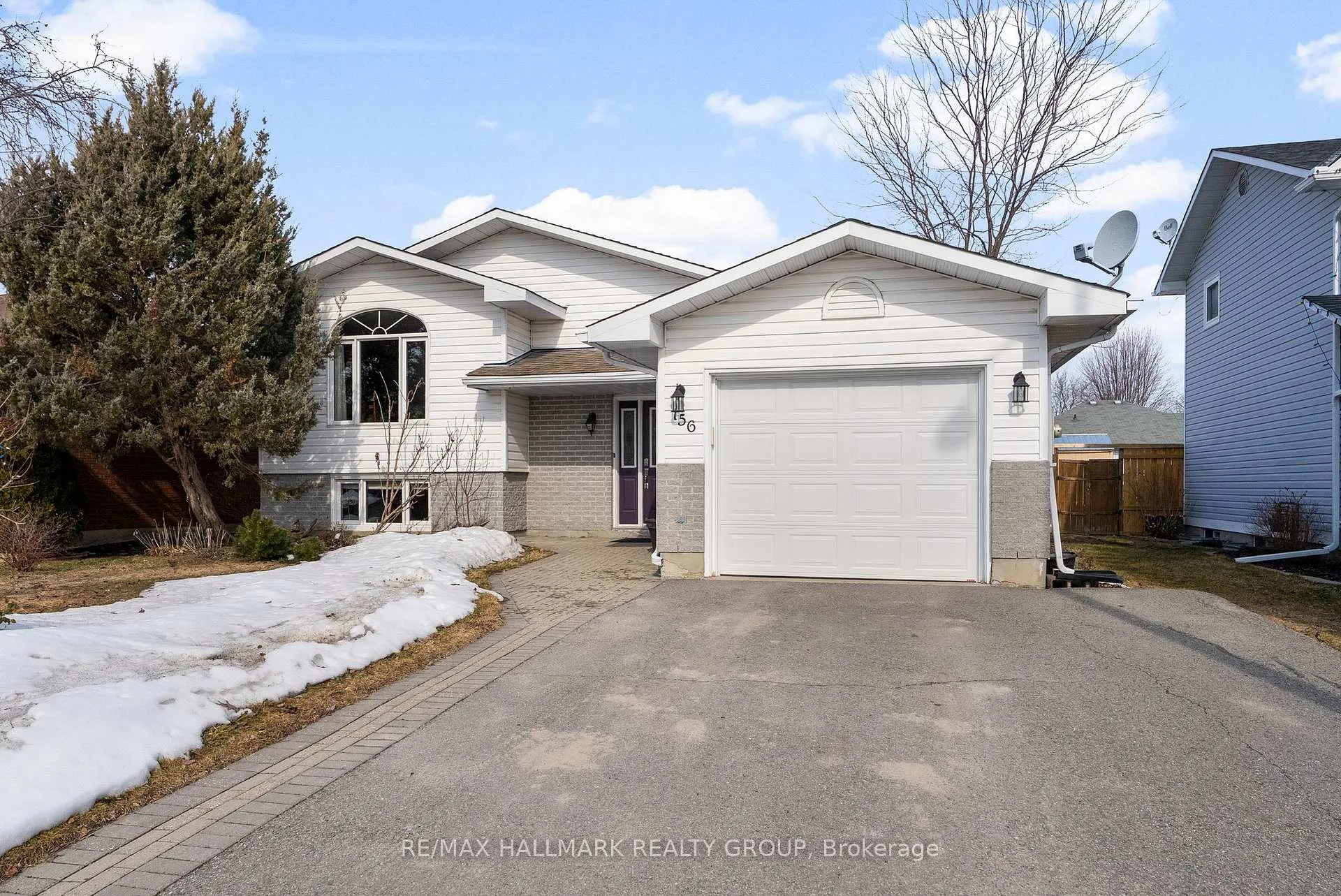 Photo 1 of 156 Charles Street, Arnprior — HOMEH