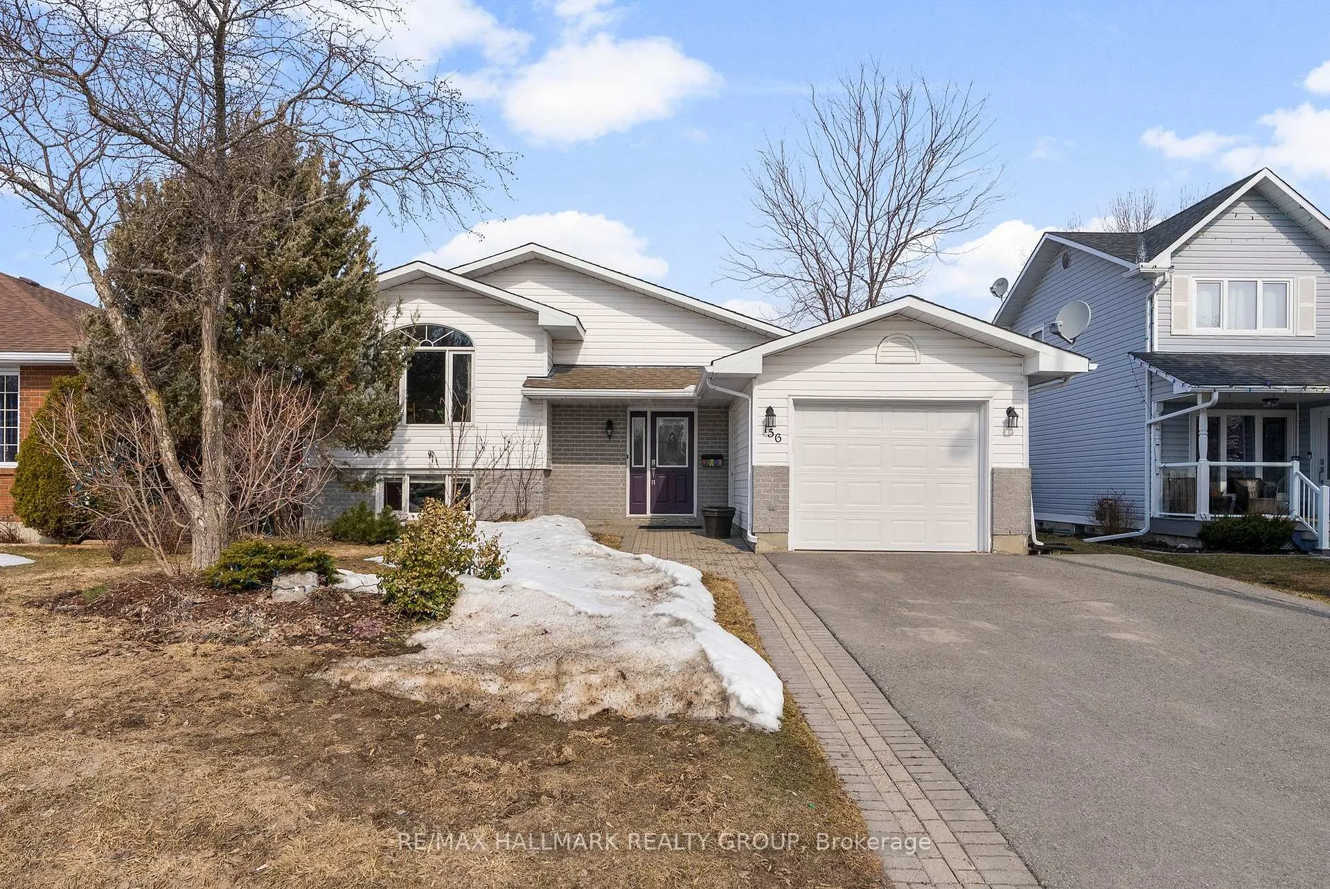 Photo 3 of 156 Charles Street, Arnprior — HOMEH