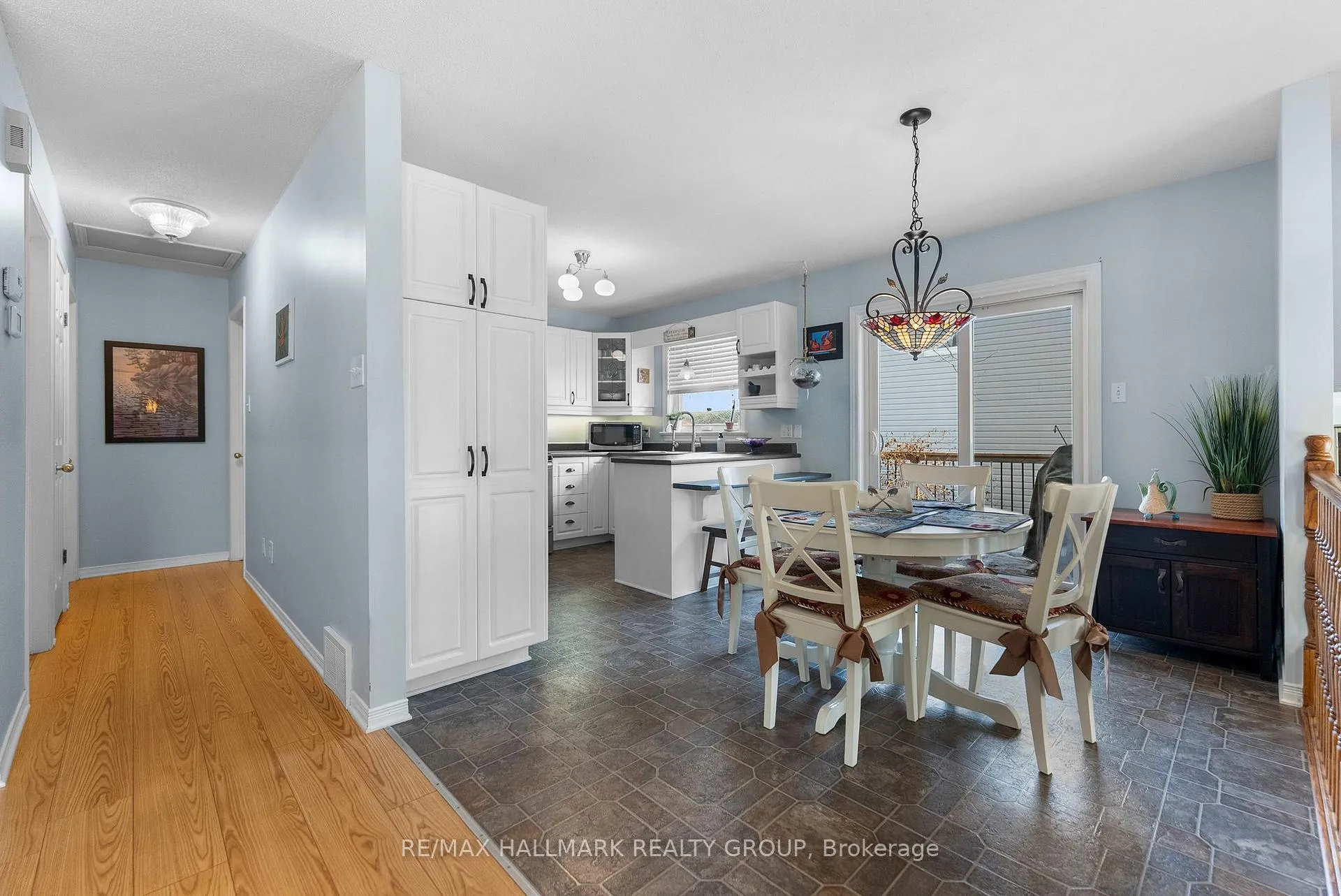 Photo 6 of 156 Charles Street, Arnprior — HOMEH