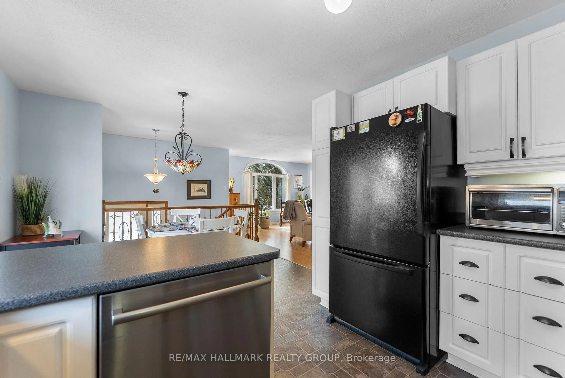 Photo 7 of 156 Charles Street, Arnprior — HOMEH