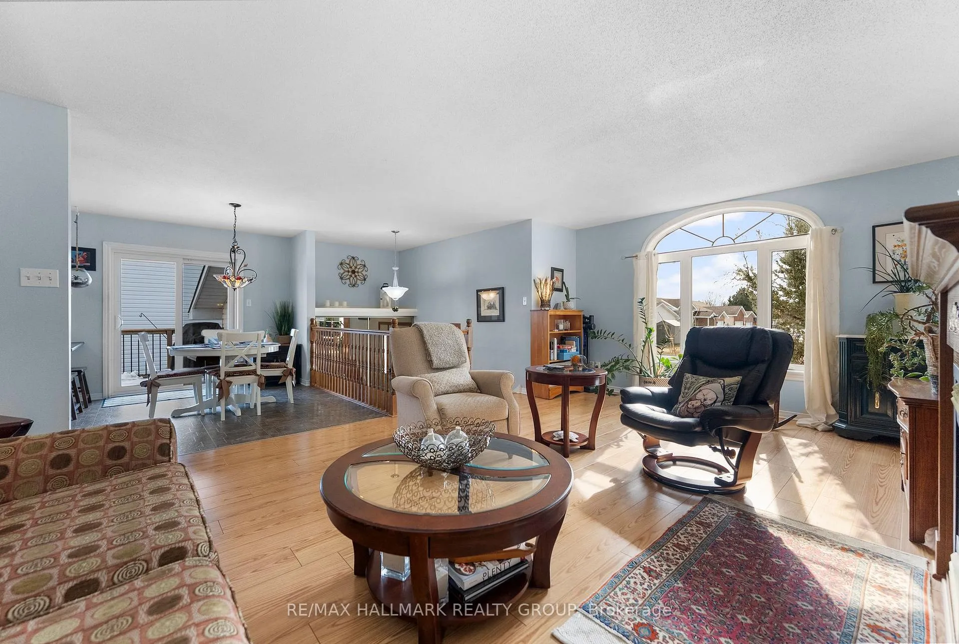 Photo 8 of 156 Charles Street, Arnprior — HOMEH