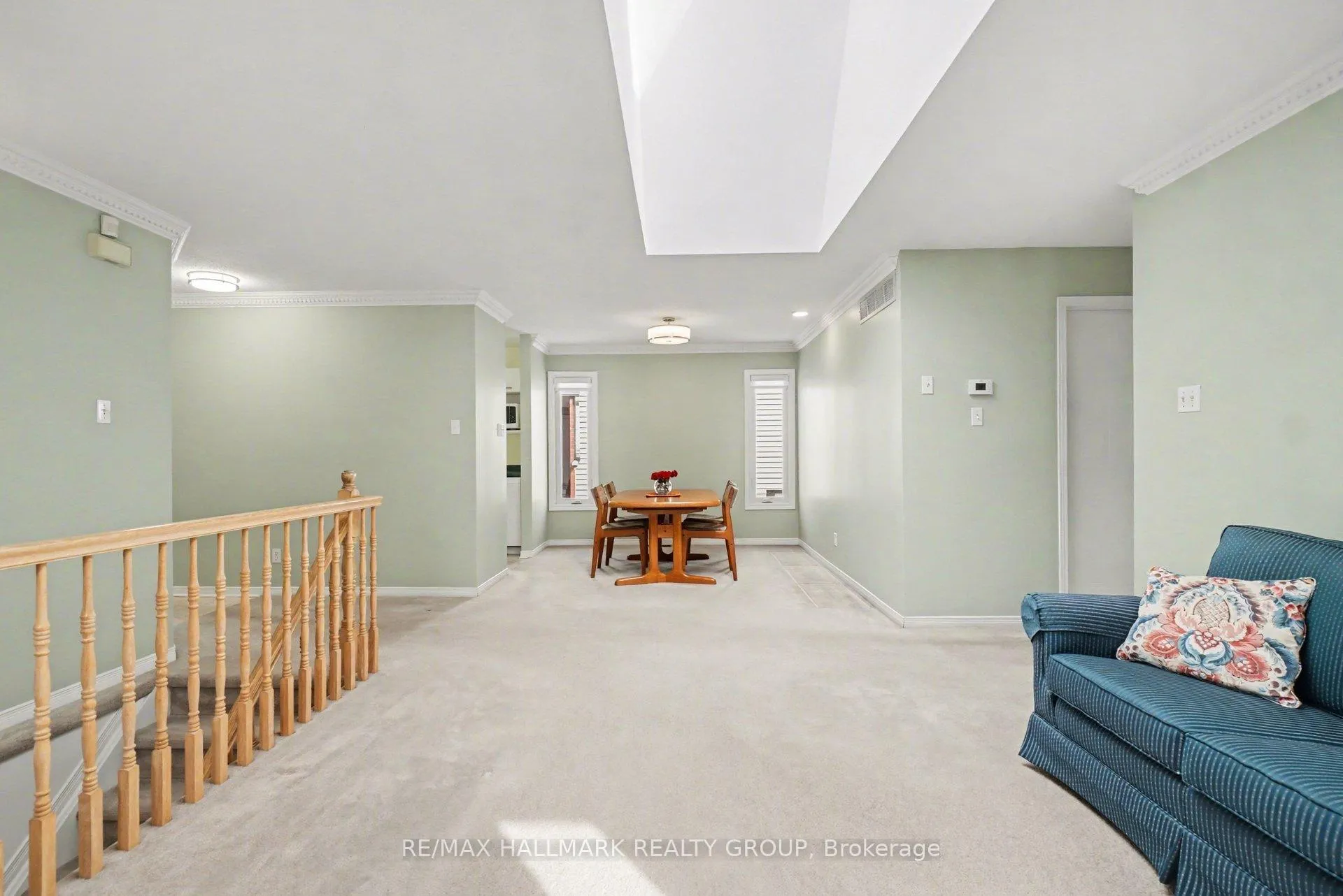 Photo 11 of 1195 Whiterock Street, Ottawa, Carson Grove — HOMEH