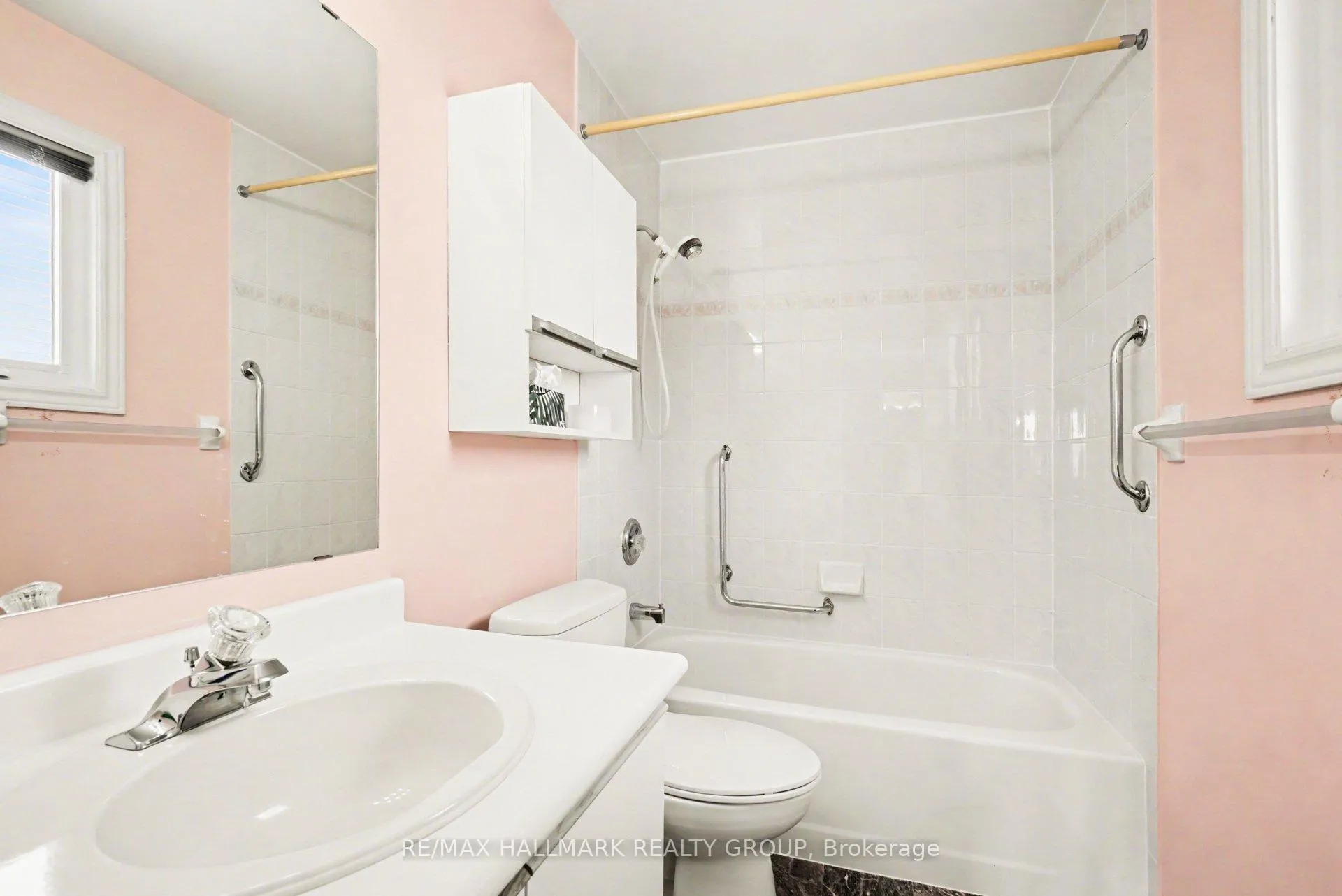 Photo 17 of 1195 Whiterock Street, Ottawa, Carson Grove — HOMEH