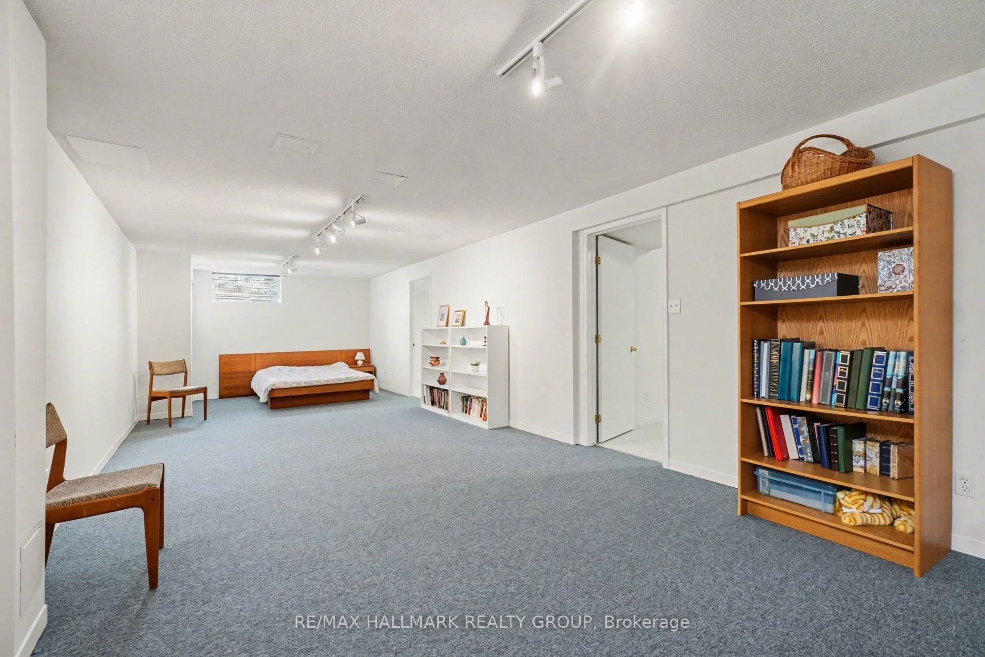Photo 24 of 1195 Whiterock Street, Ottawa, Carson Grove — HOMEH