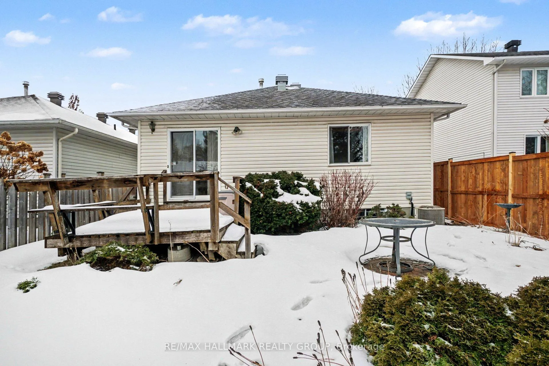 Photo 27 of 1195 Whiterock Street, Ottawa, Carson Grove — HOMEH