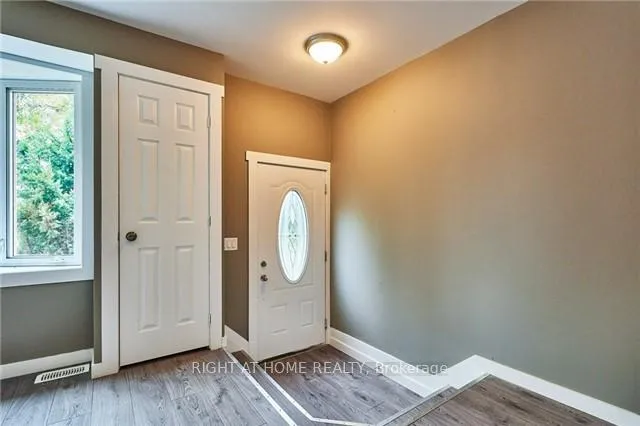 Photo 2 of Unit Upper, 225 Kinmount Crescent, Oshawa, Lakeview — HOMEH