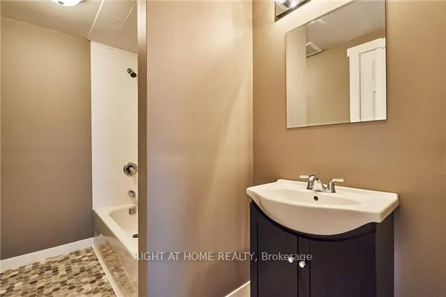Photo 6 of Unit Upper, 225 Kinmount Crescent, Oshawa, Lakeview — HOMEH