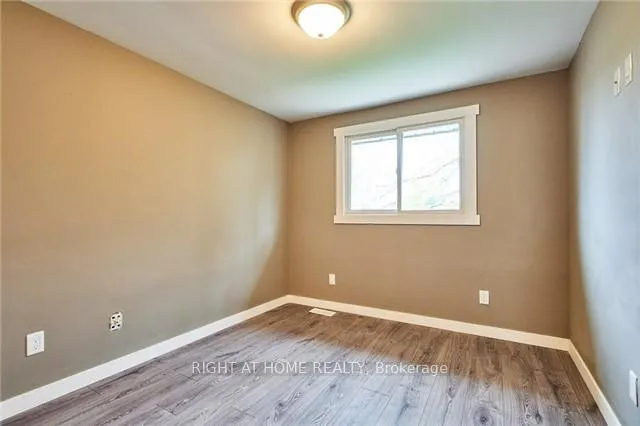 Photo 10 of Unit Upper, 225 Kinmount Crescent, Oshawa, Lakeview — HOMEH