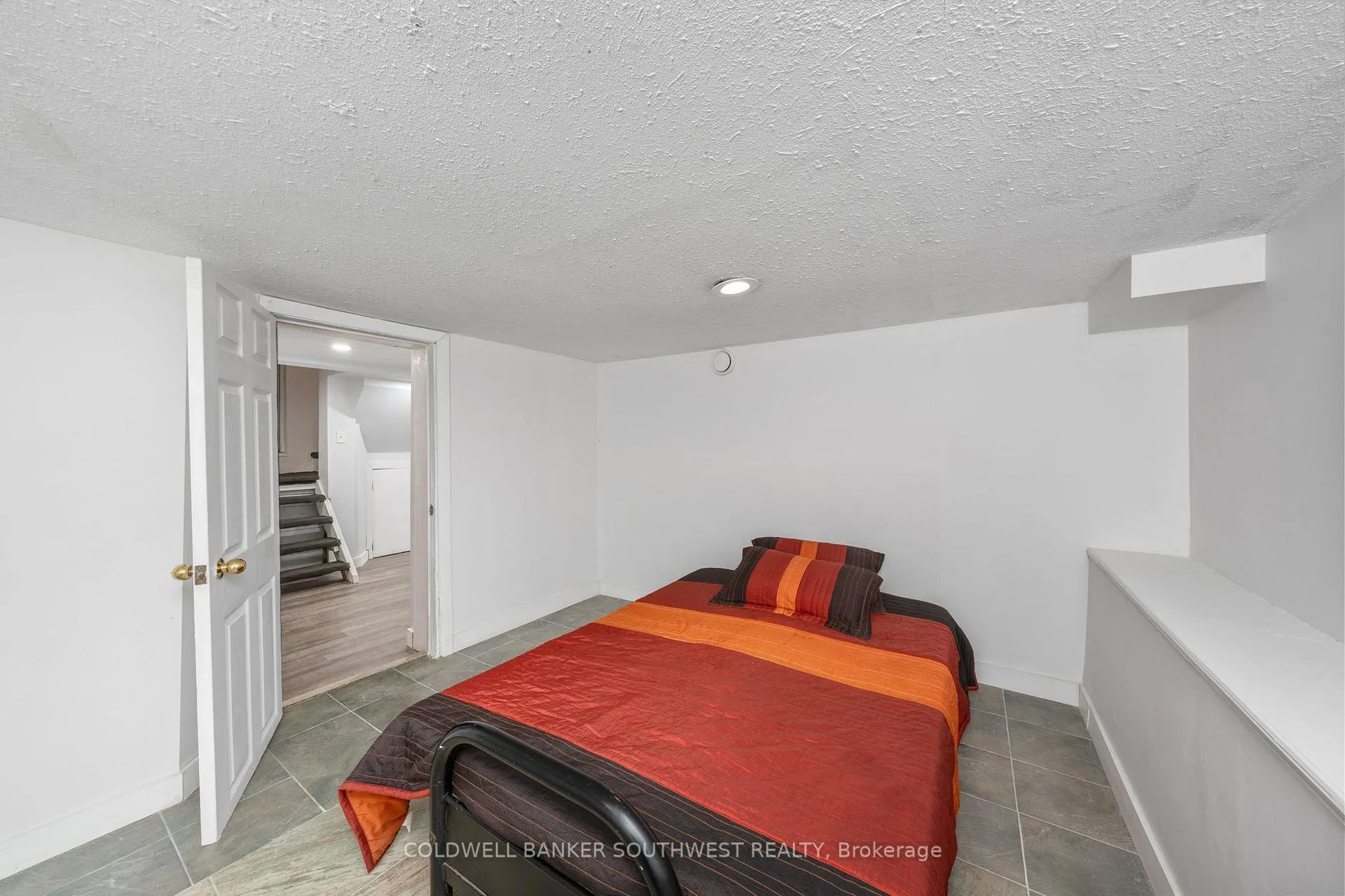 Photo 42 of 156 Queen Street, Sarnia — HOMEH
