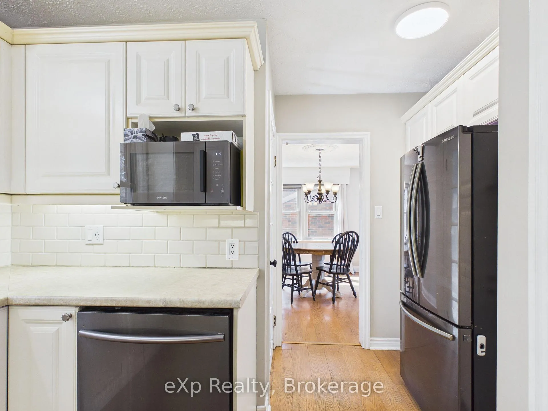 Photo 14 of 40 Johnstone Boulevard, Brockton — HOMEH