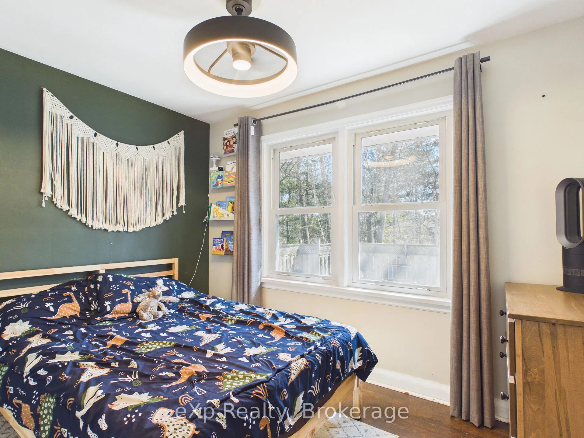Photo 17 of 40 Johnstone Boulevard, Brockton — HOMEH
