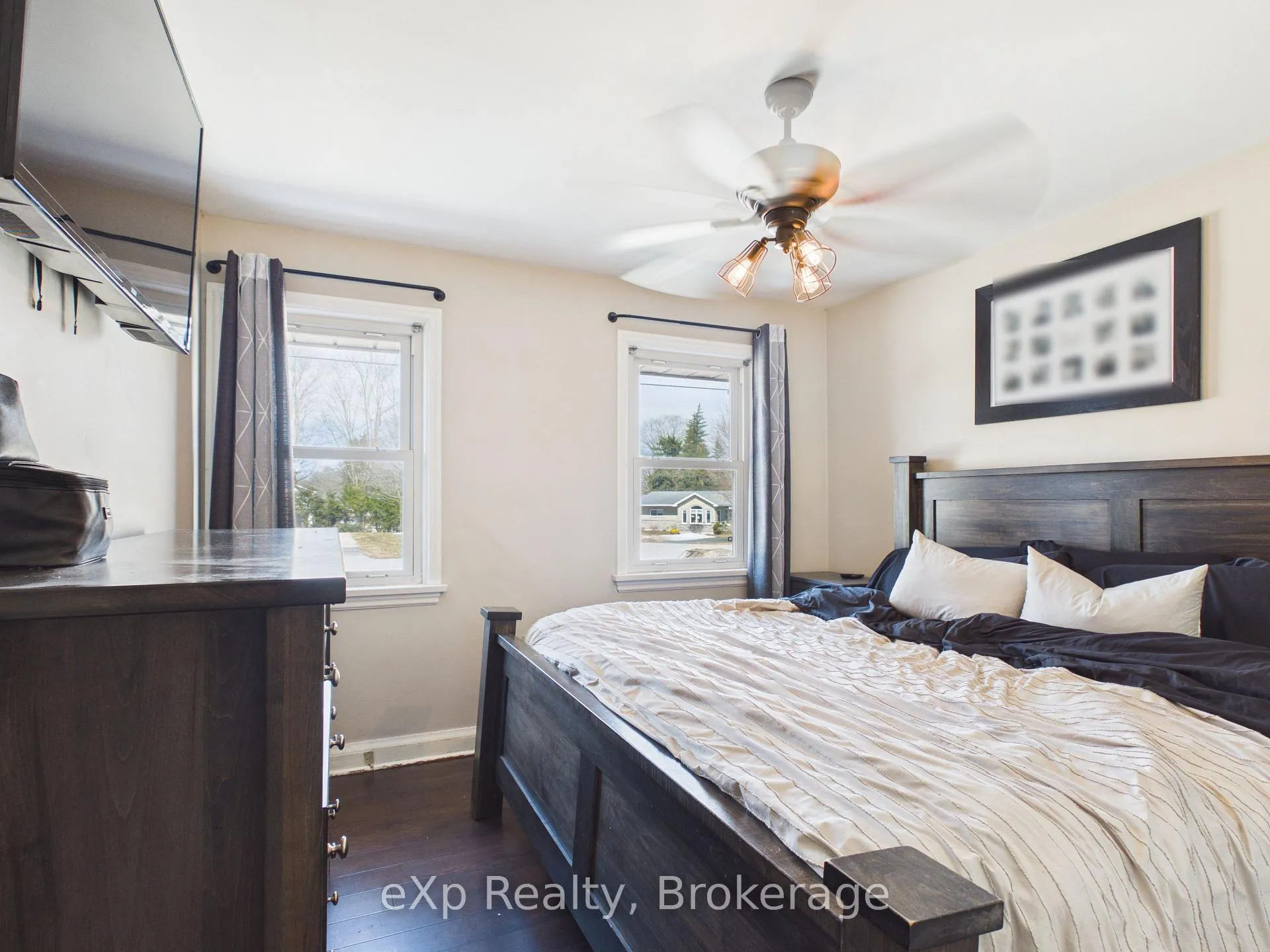 Photo 19 of 40 Johnstone Boulevard, Brockton — HOMEH