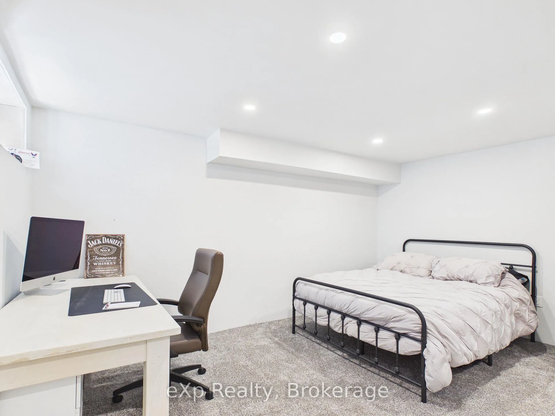 Photo 22 of 40 Johnstone Boulevard, Brockton — HOMEH