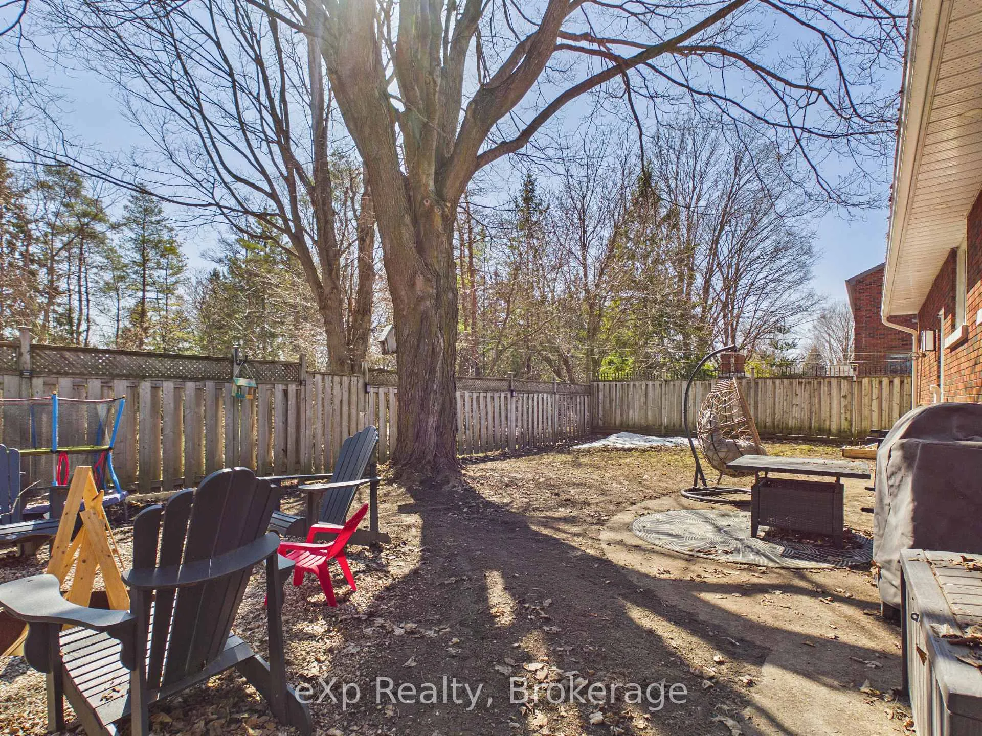 Photo 33 of 40 Johnstone Boulevard, Brockton — HOMEH