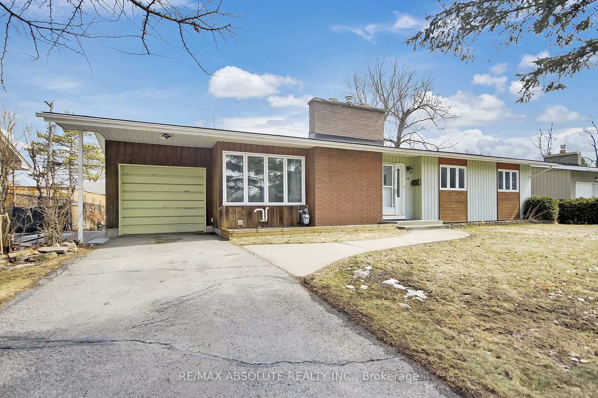 Photo 2 of 60 Foothills Drive, Ottawa, Lynwood Village — HOMEH
