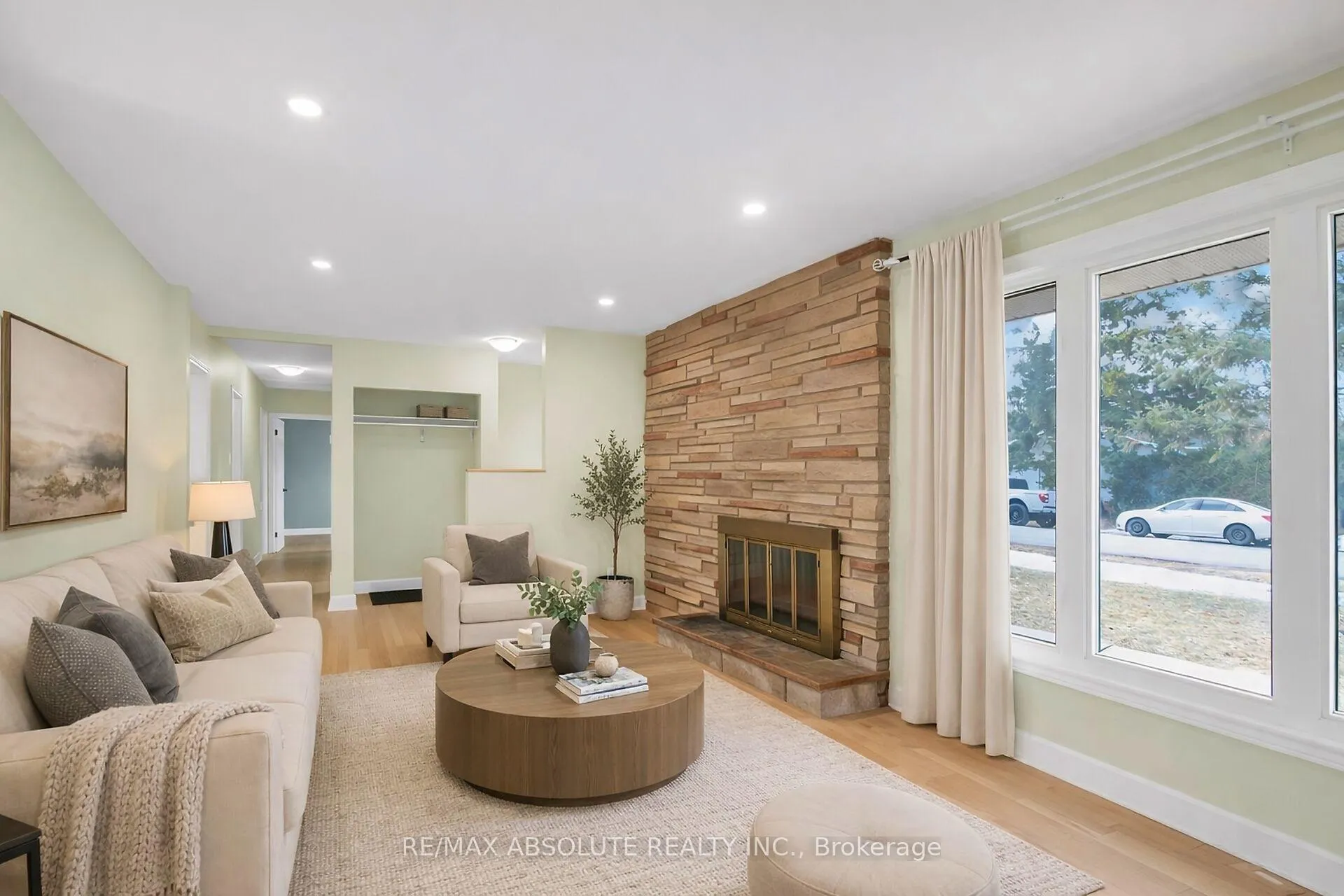 Photo 8 of 60 Foothills Drive, Ottawa, Lynwood Village — HOMEH