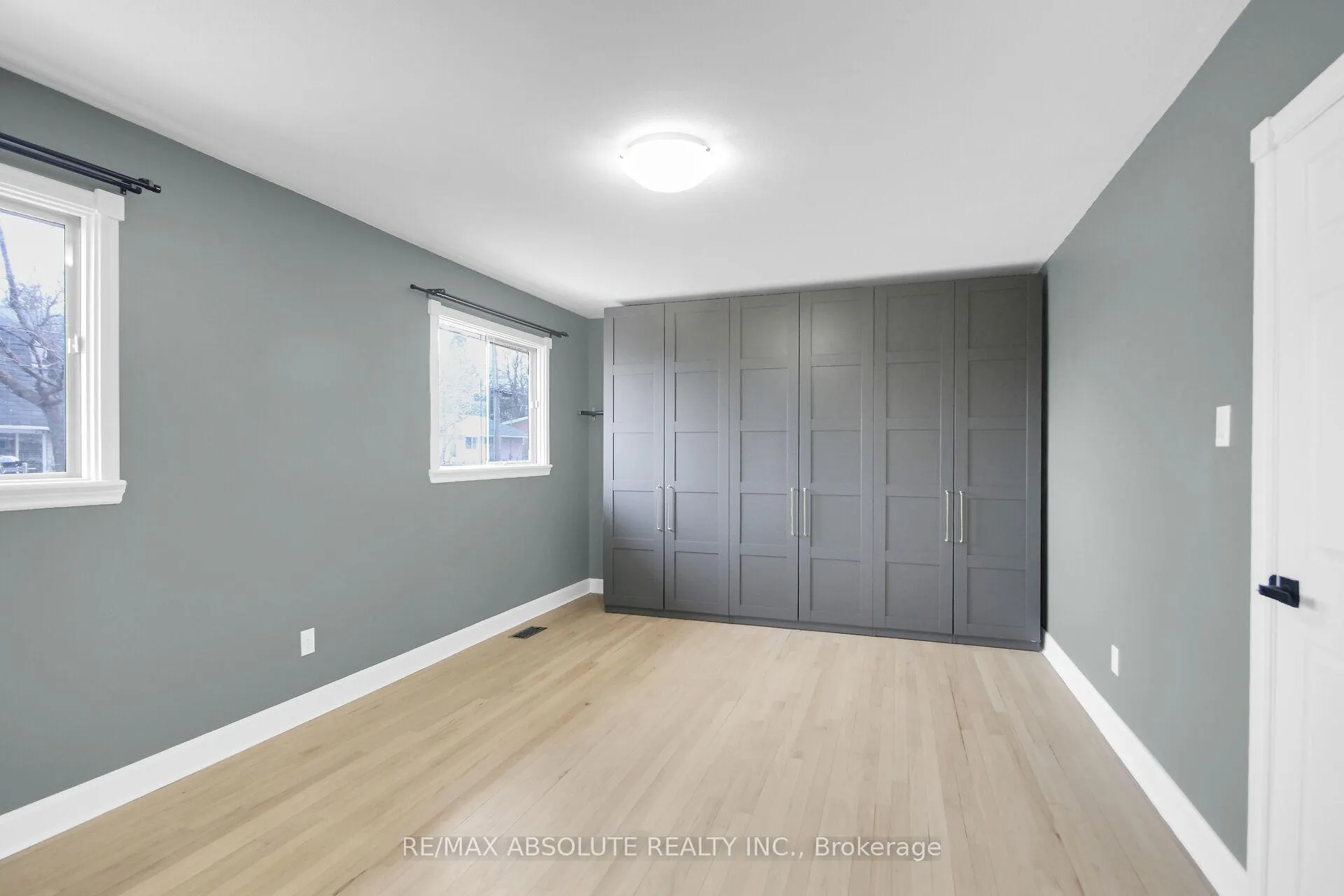 Photo 26 of 60 Foothills Drive, Ottawa, Lynwood Village — HOMEH